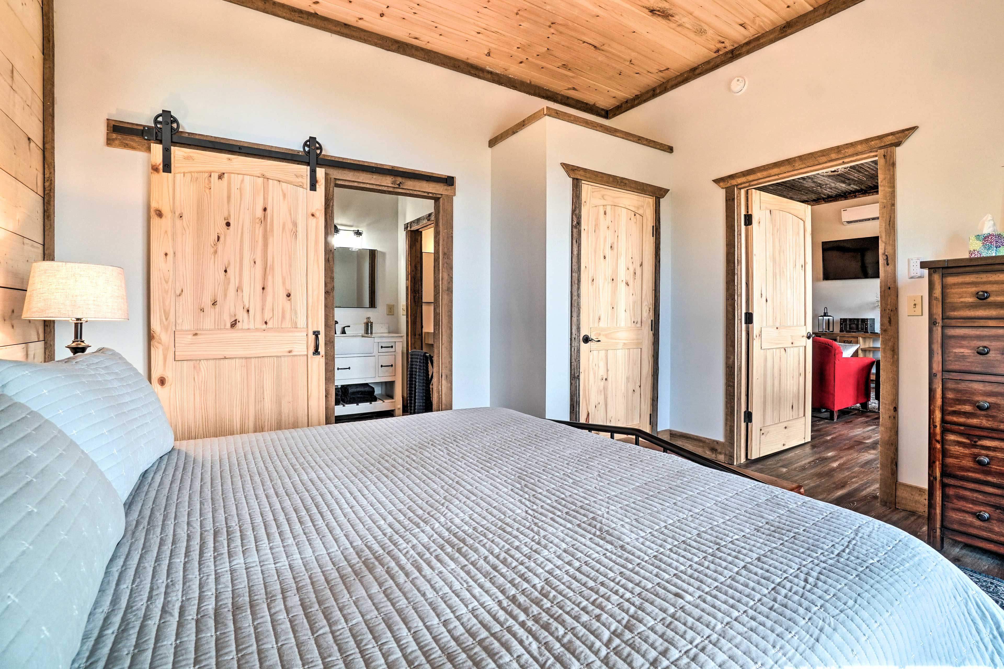 Bedroom 1 | En-Suite Bathroom