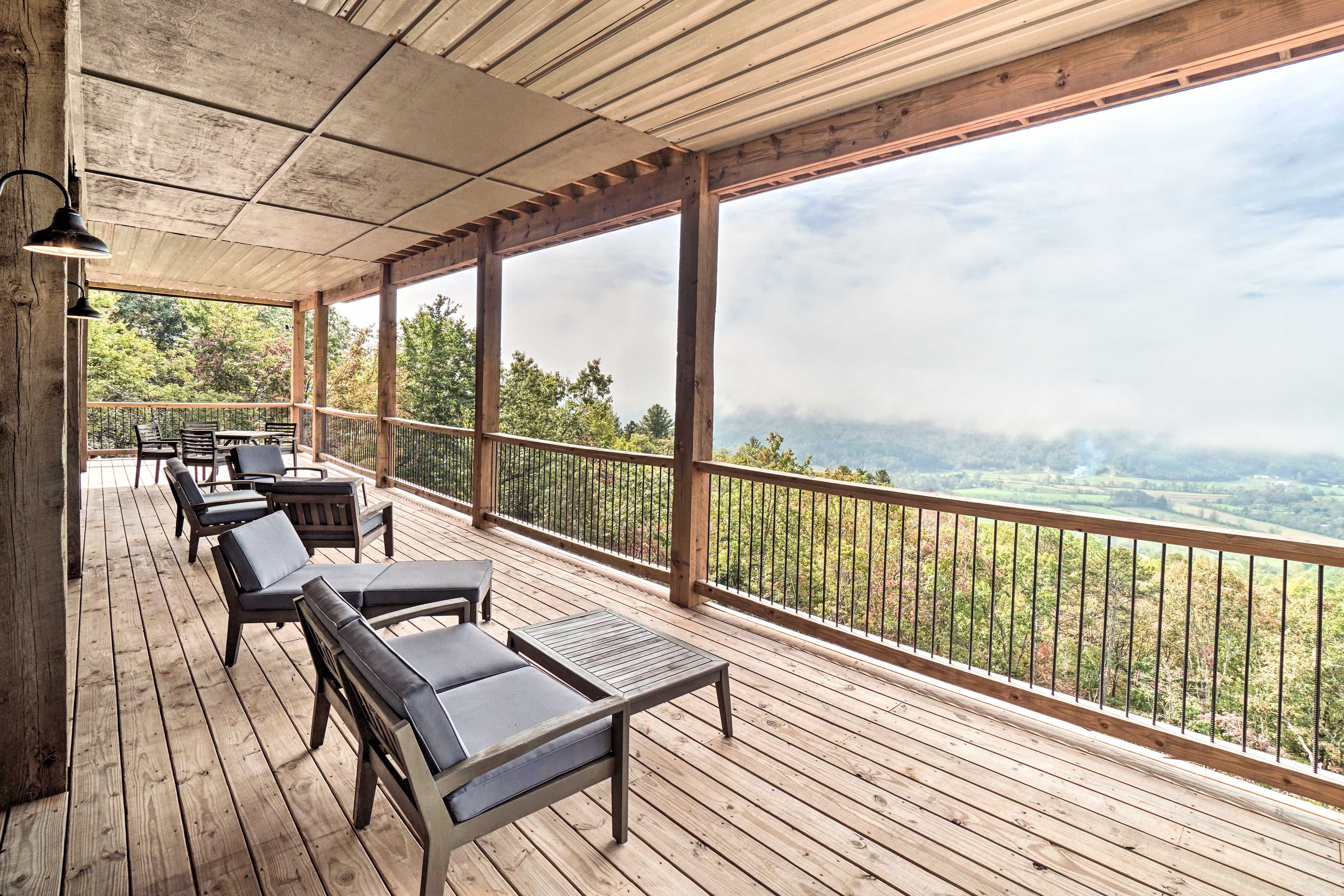 2-Level Deck