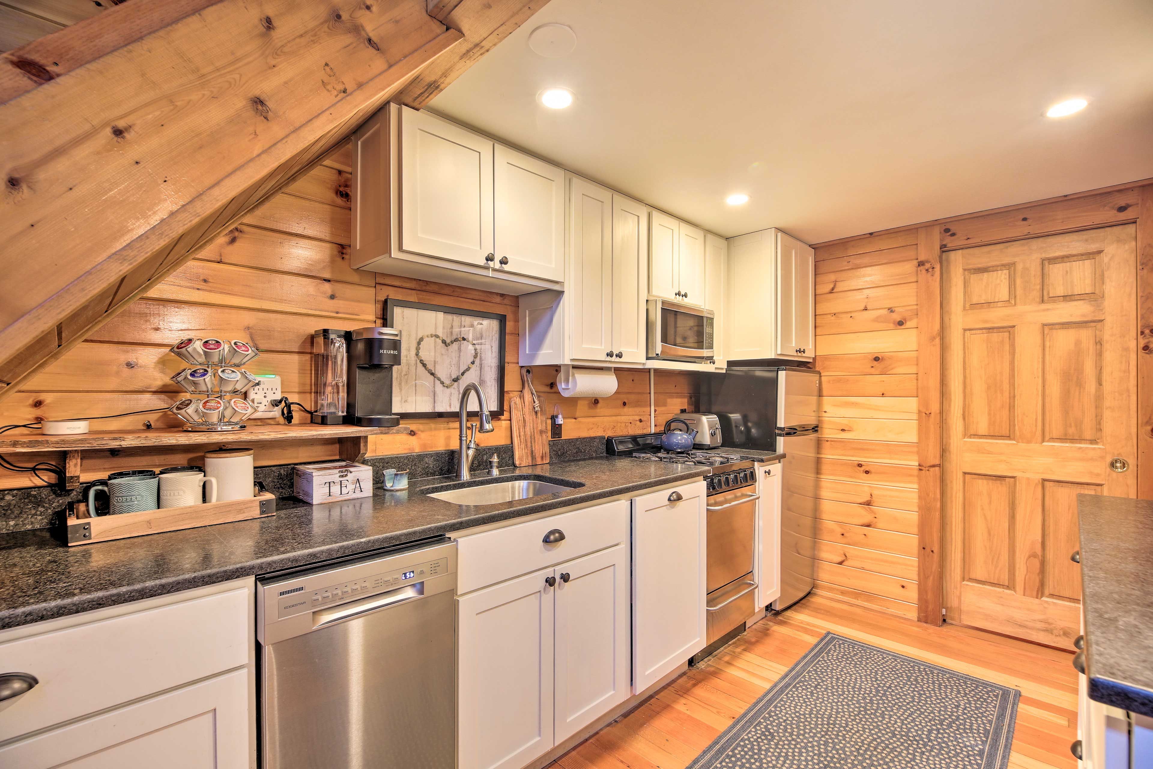Fully Equipped Kitchen | Keurig Coffee Maker