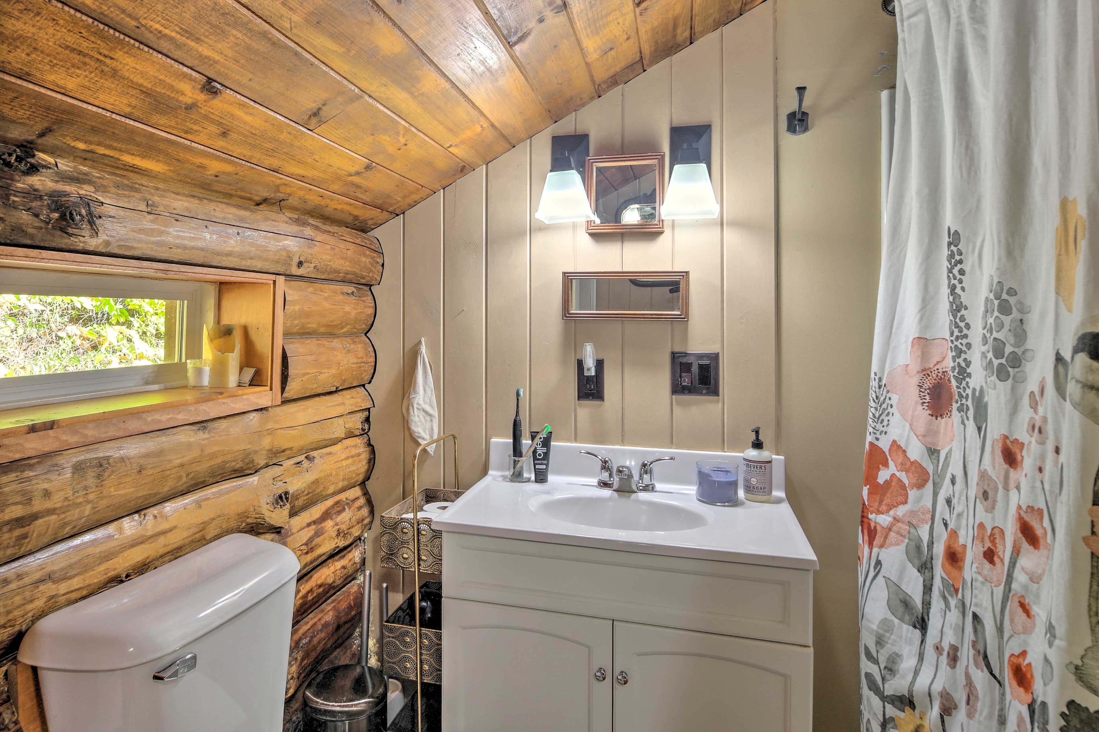 Full Bathroom | Complimentary Toiletries | Radiant Heated Floors