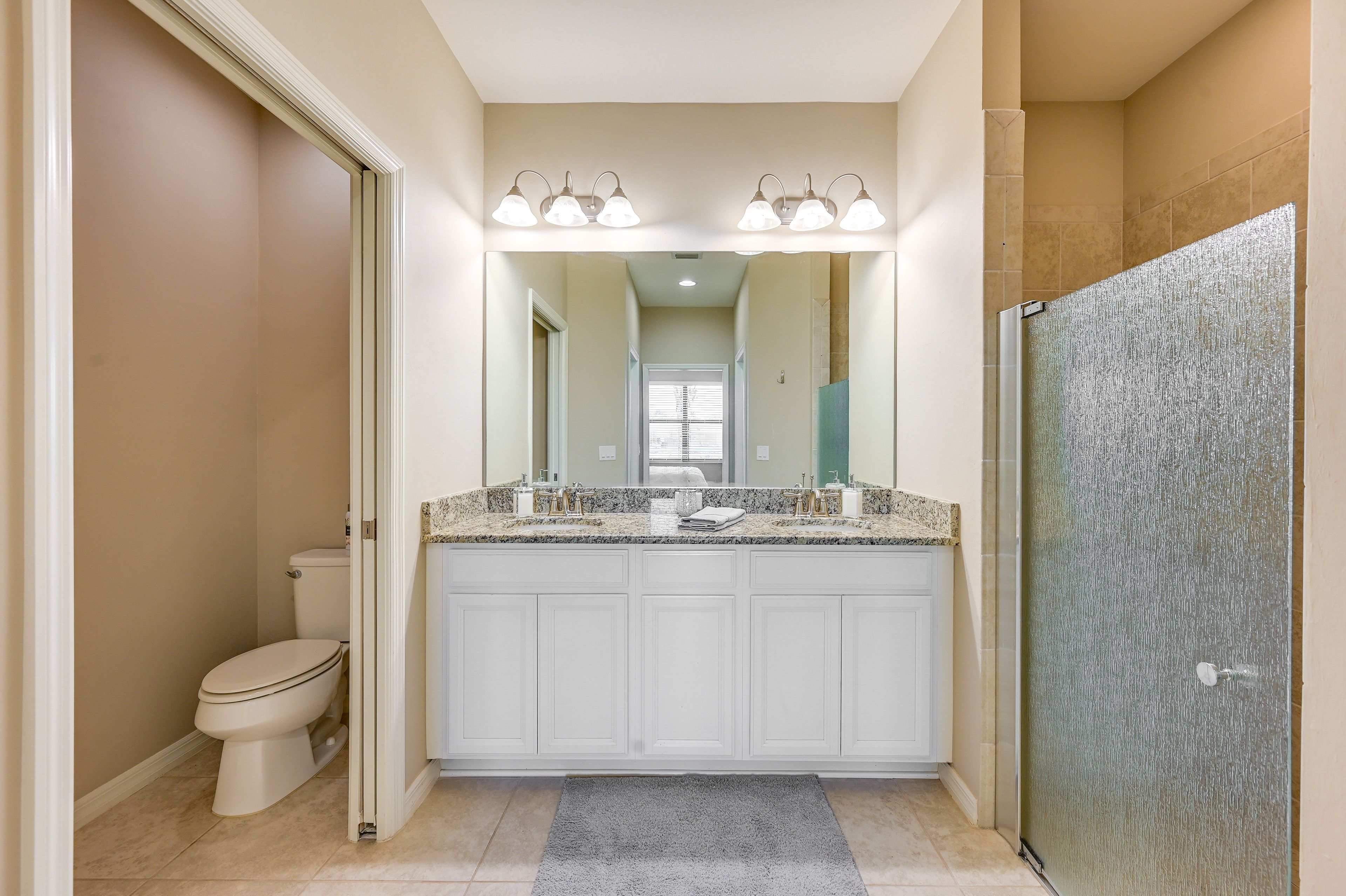 En-Suite Bathroom | Complimentary Toiletries