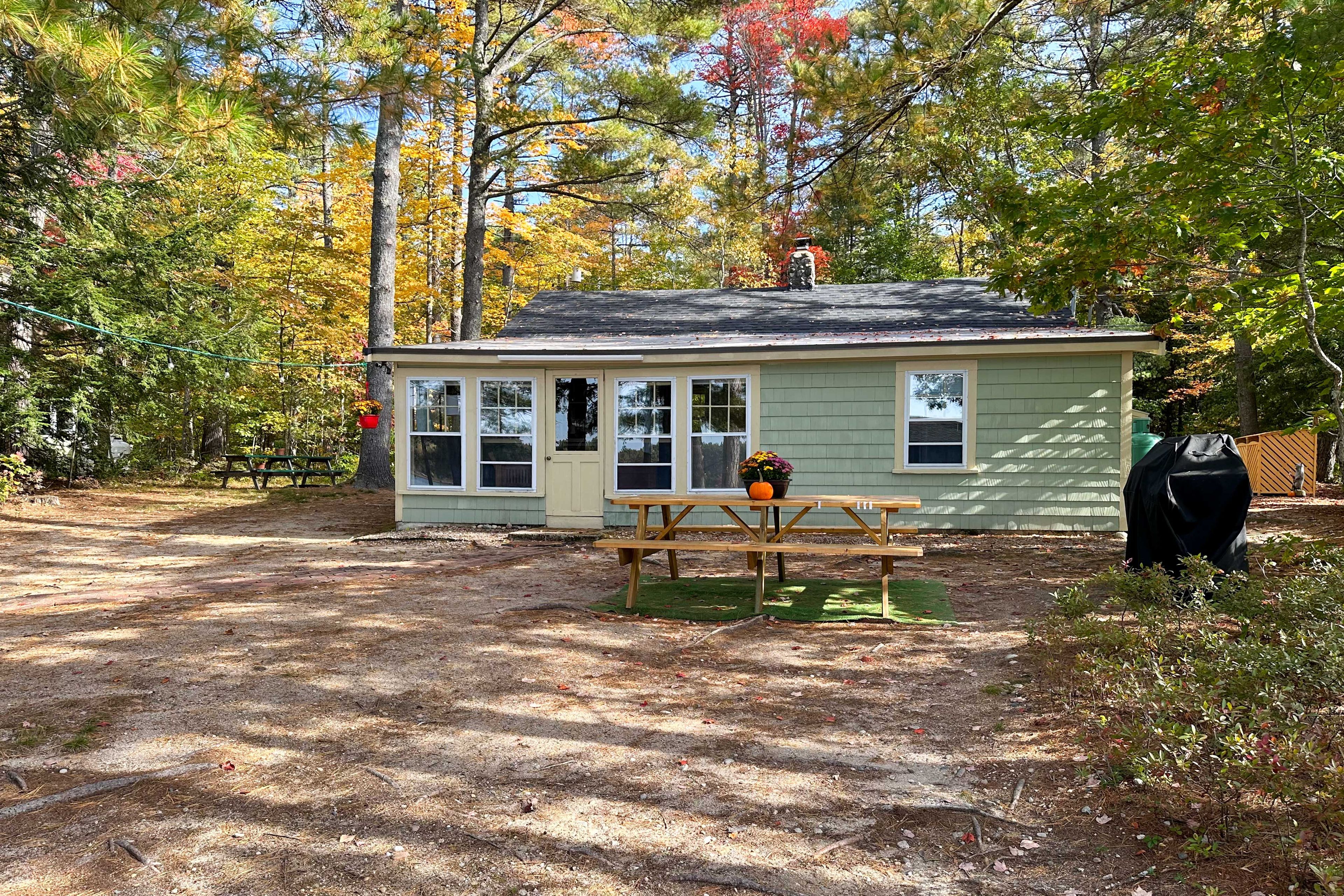 Exterior | Picnic Area | Gas Grill