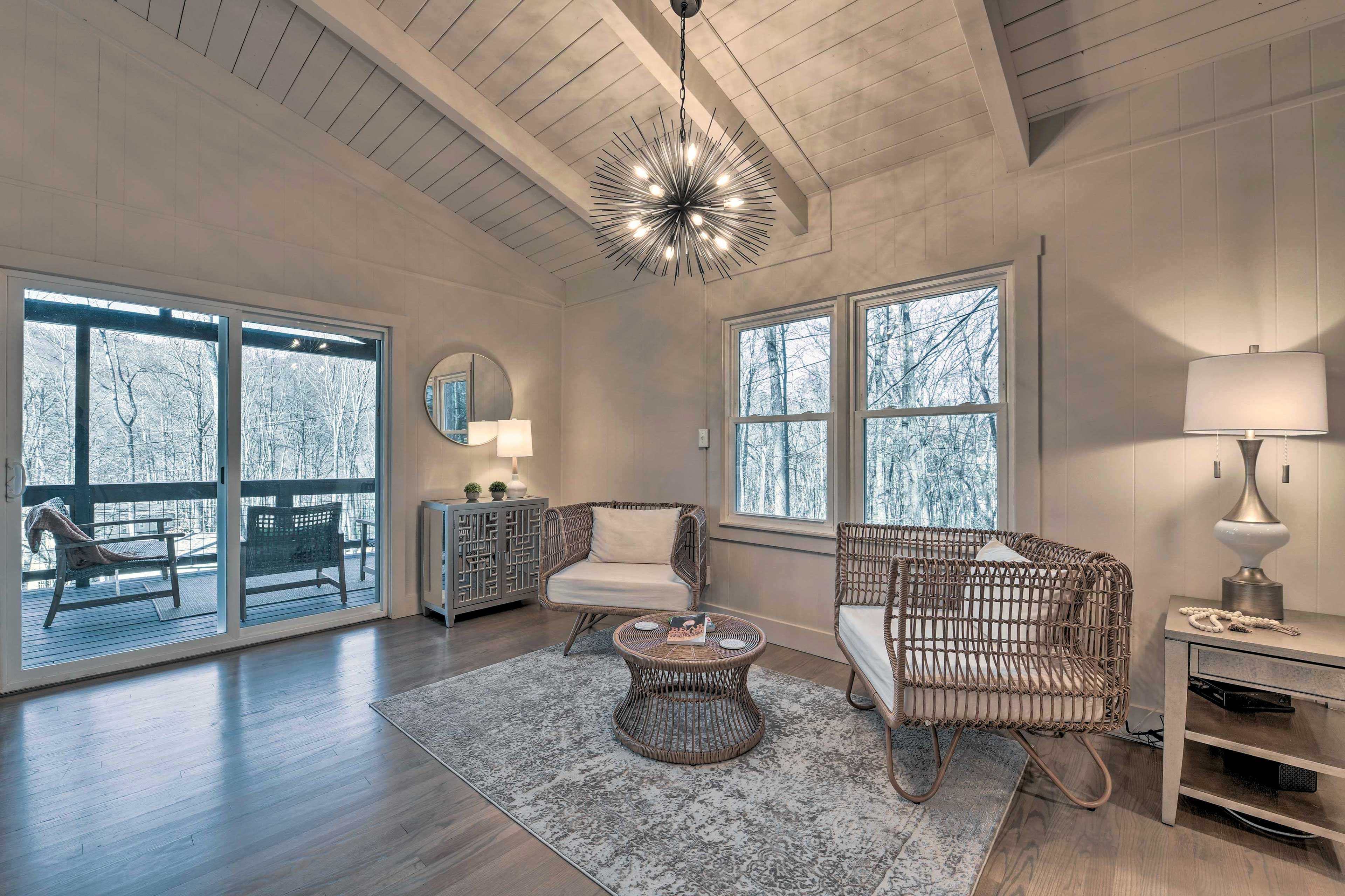 Living Room | Central Heat & A/C
