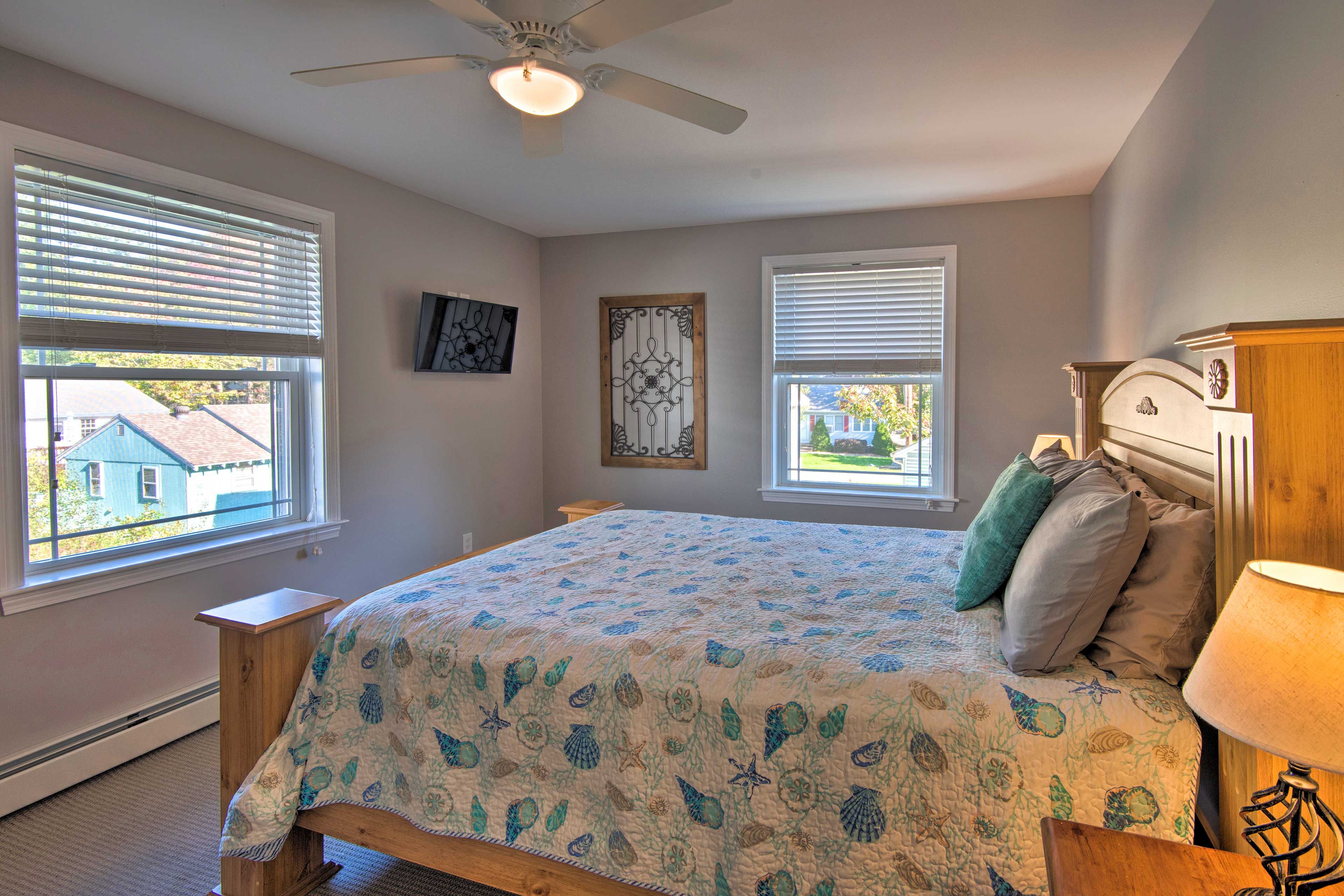 Bedroom 2 | Queen Bed | 2nd Floor