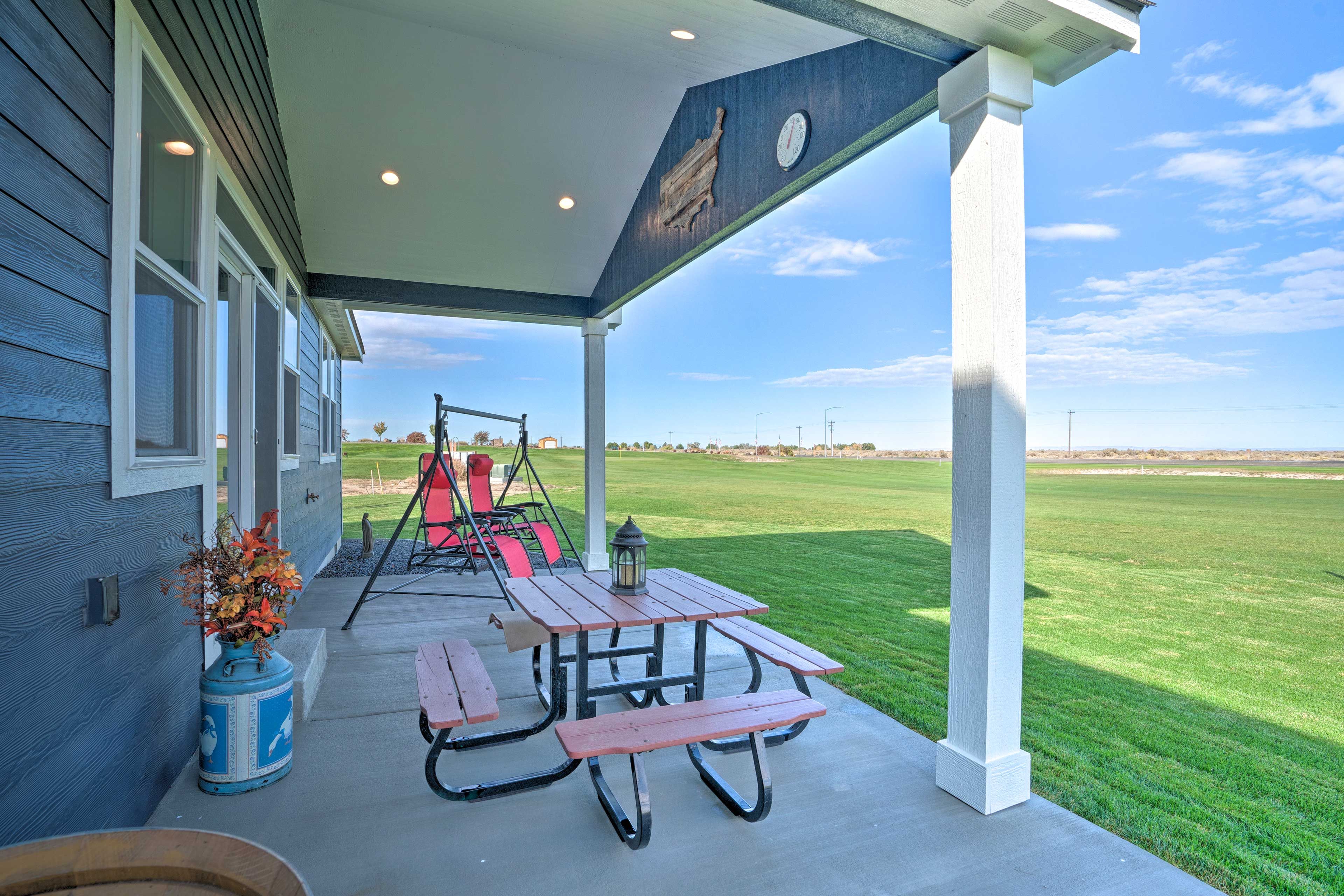 Covered Patio | Suitable for Children | Garage & Driveway Parking | RV Parking