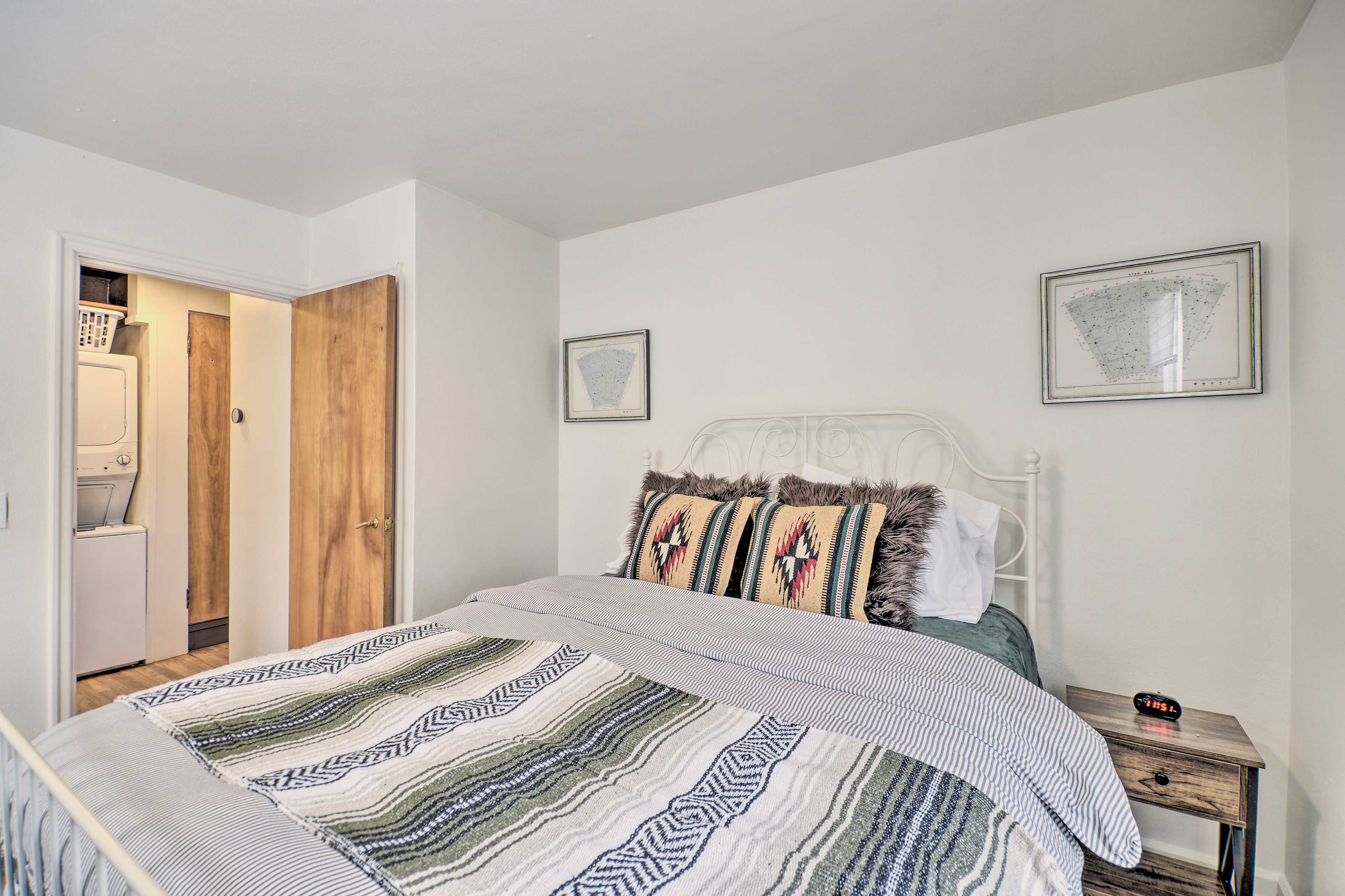 Bedroom 1 | Linens Provided