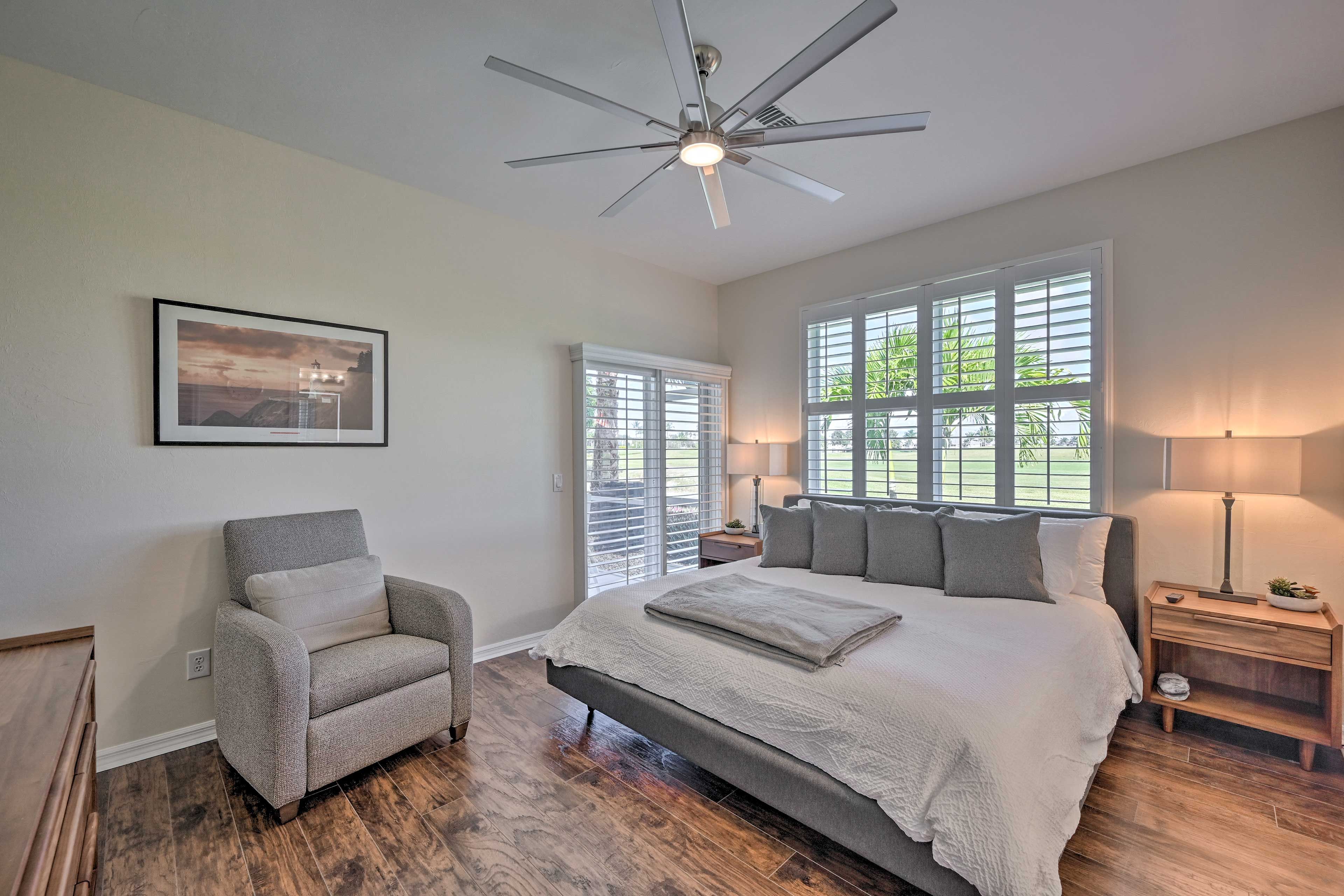 Bedroom 1 | King Bed