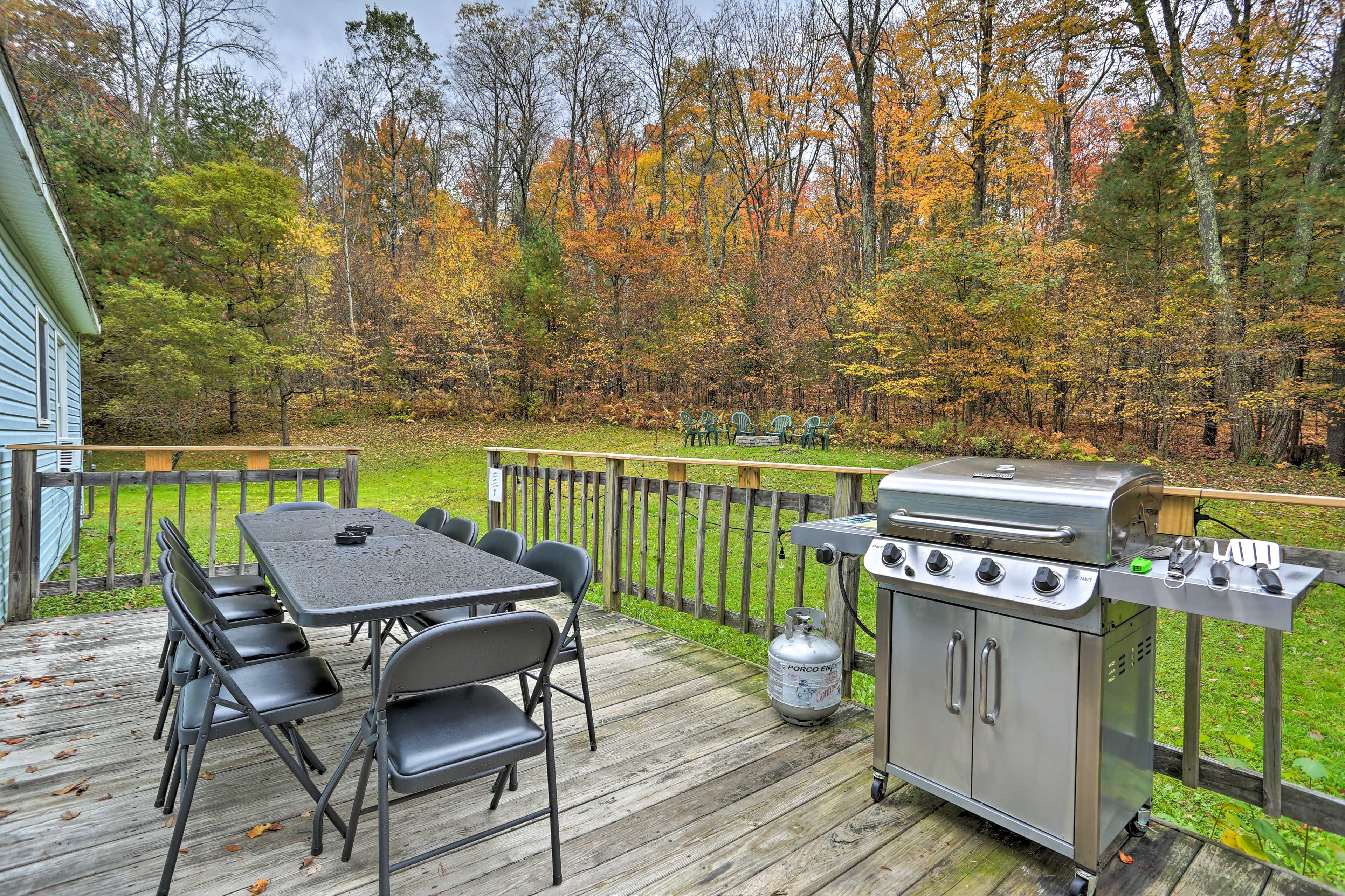 Gas Grill | Propane Provided | Grilling Utensils