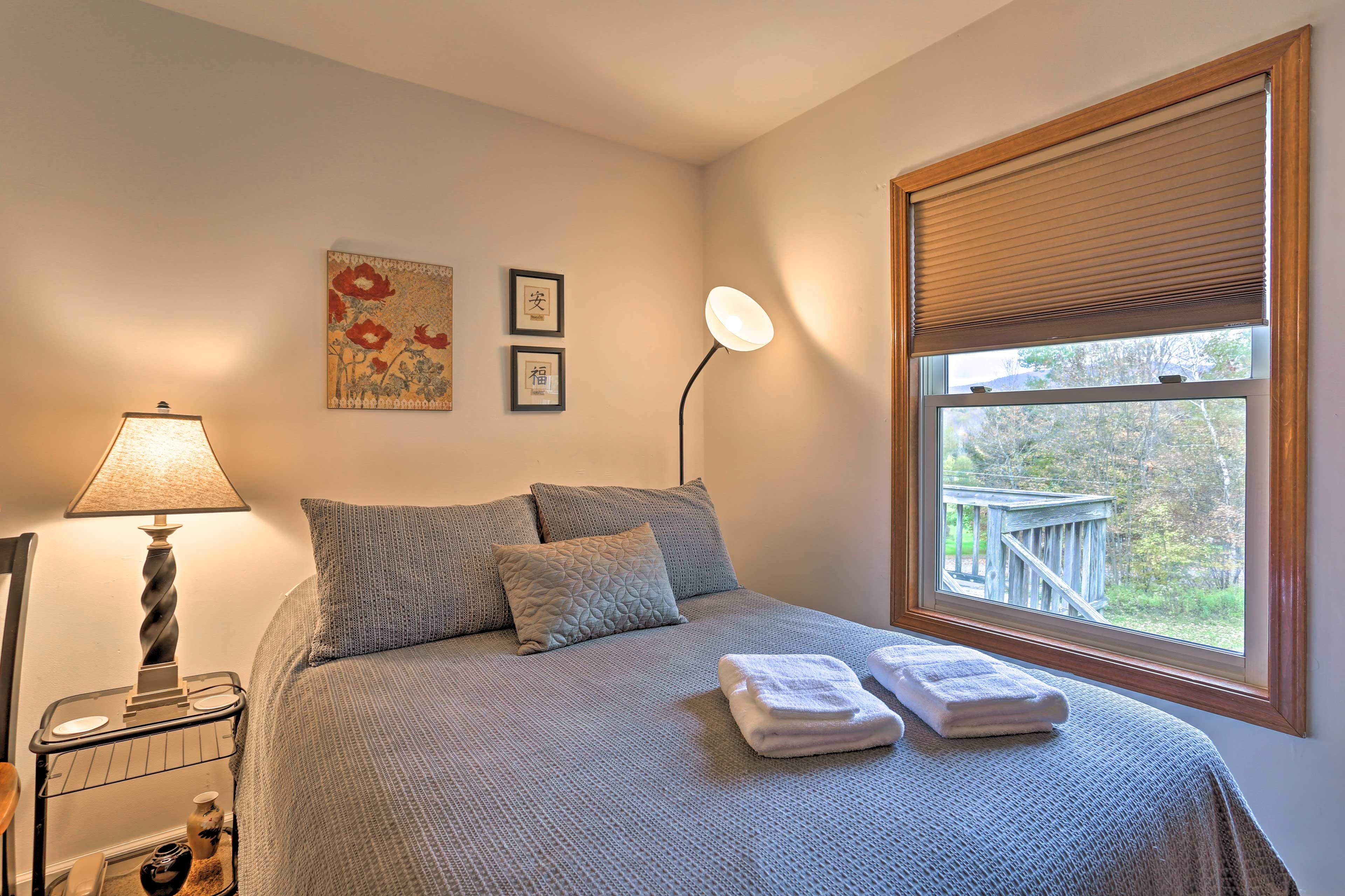 Bedroom 2 | Tempurpedic Full Bed