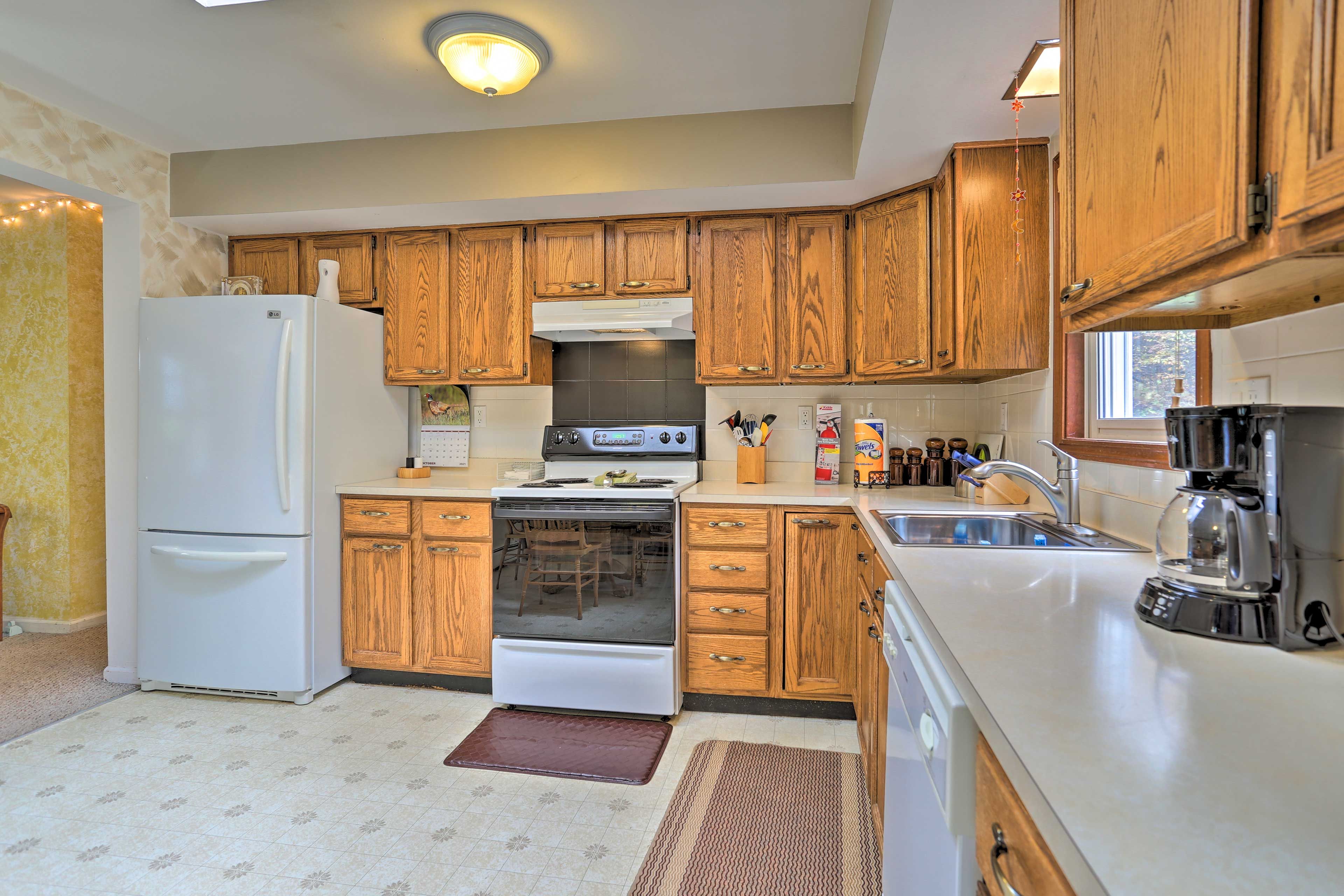 Fully Equipped Kitchen | Electric Range