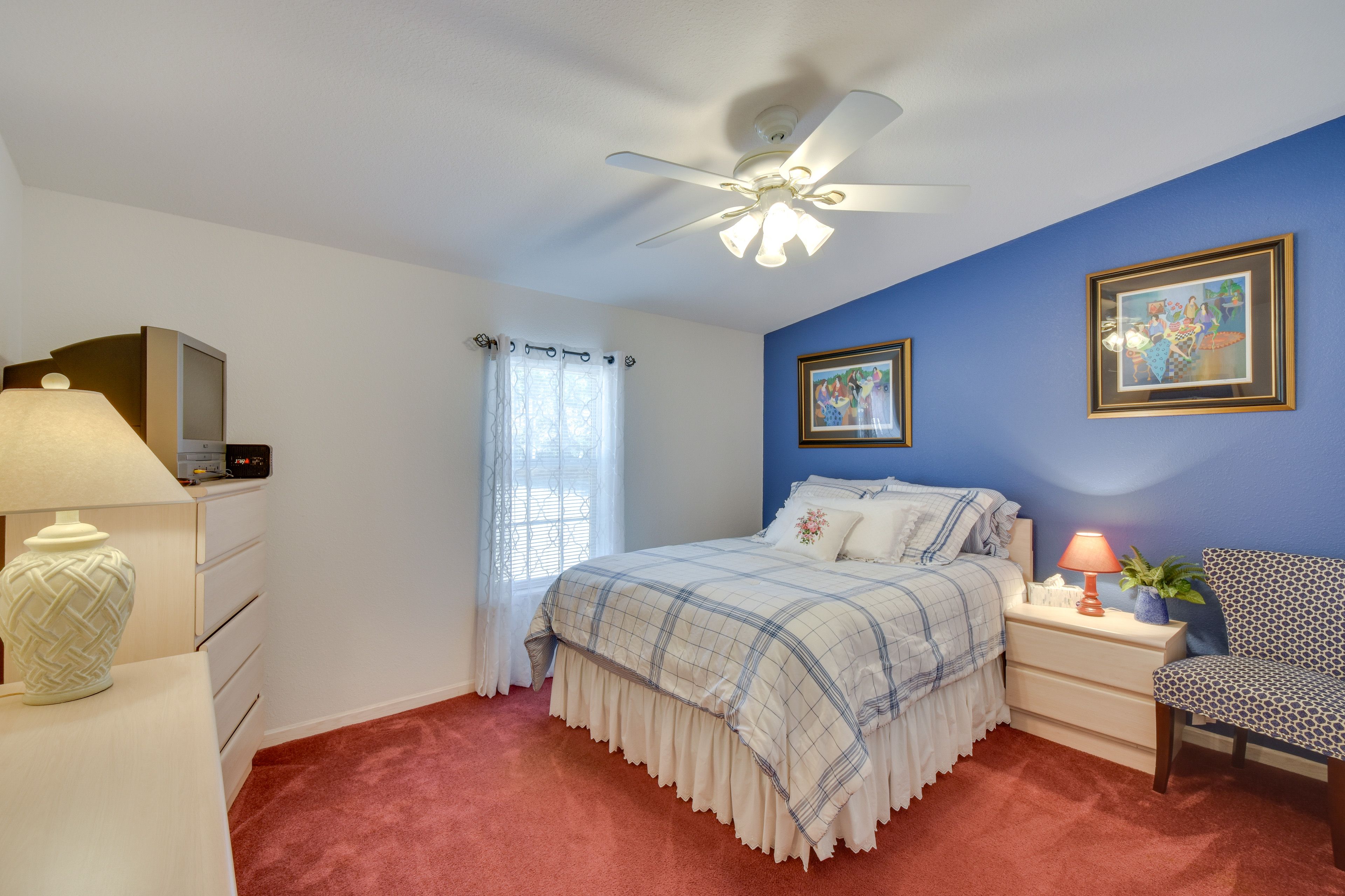 Bedroom 2 | Queen Bed | Cable TV