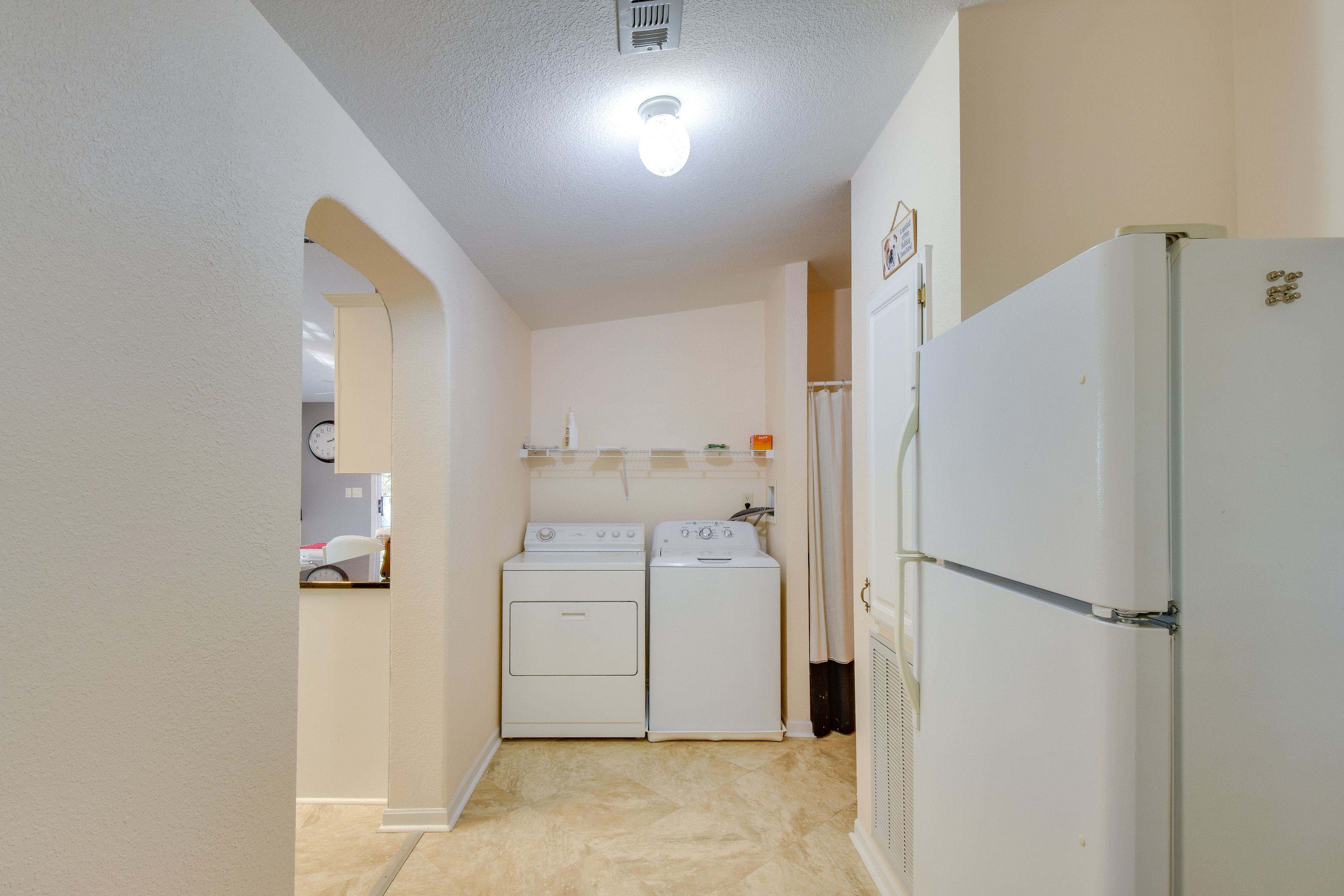Laundry Room | Detergent Provided