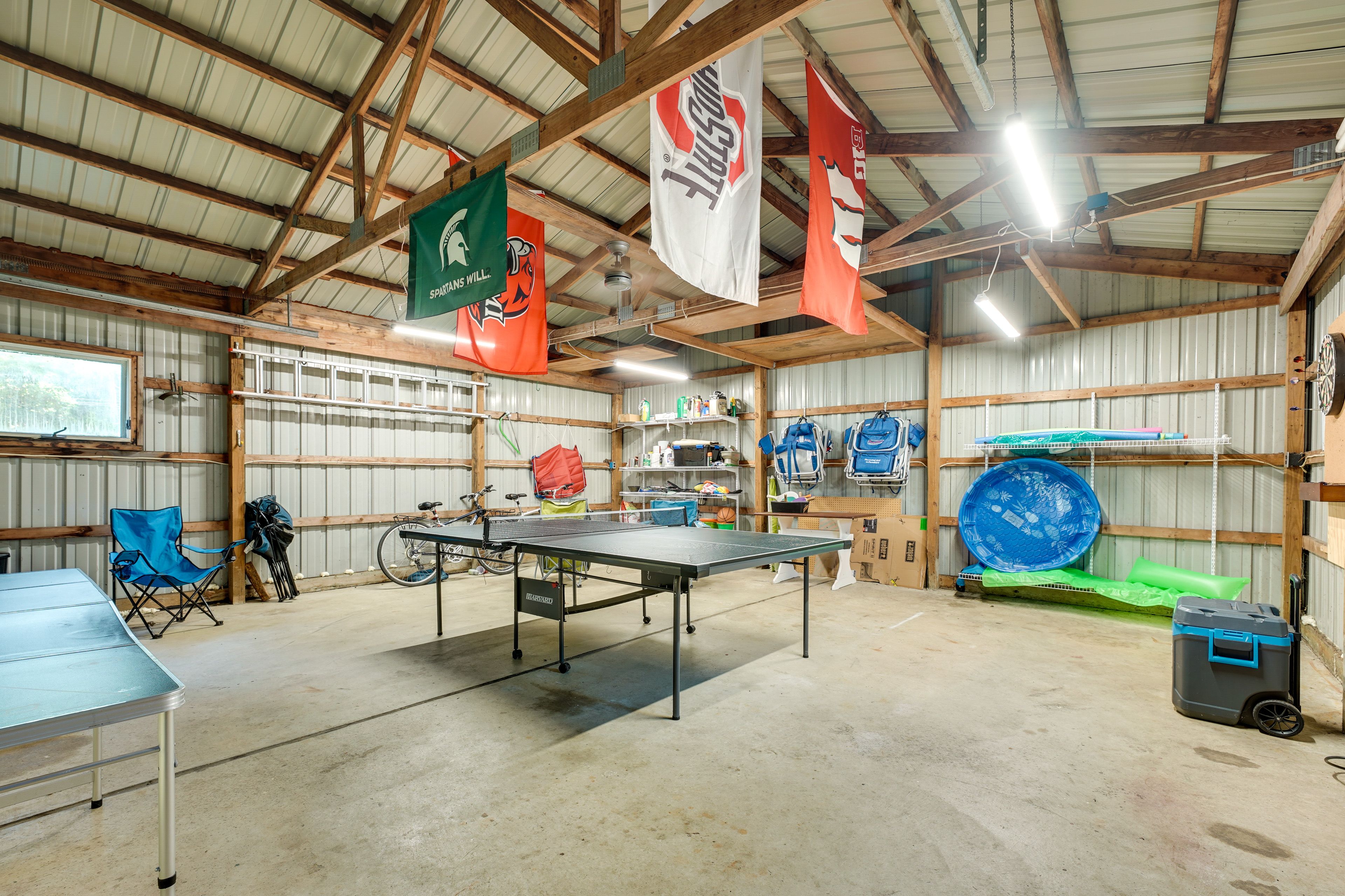Garage Game Room | Ping-Pong Table