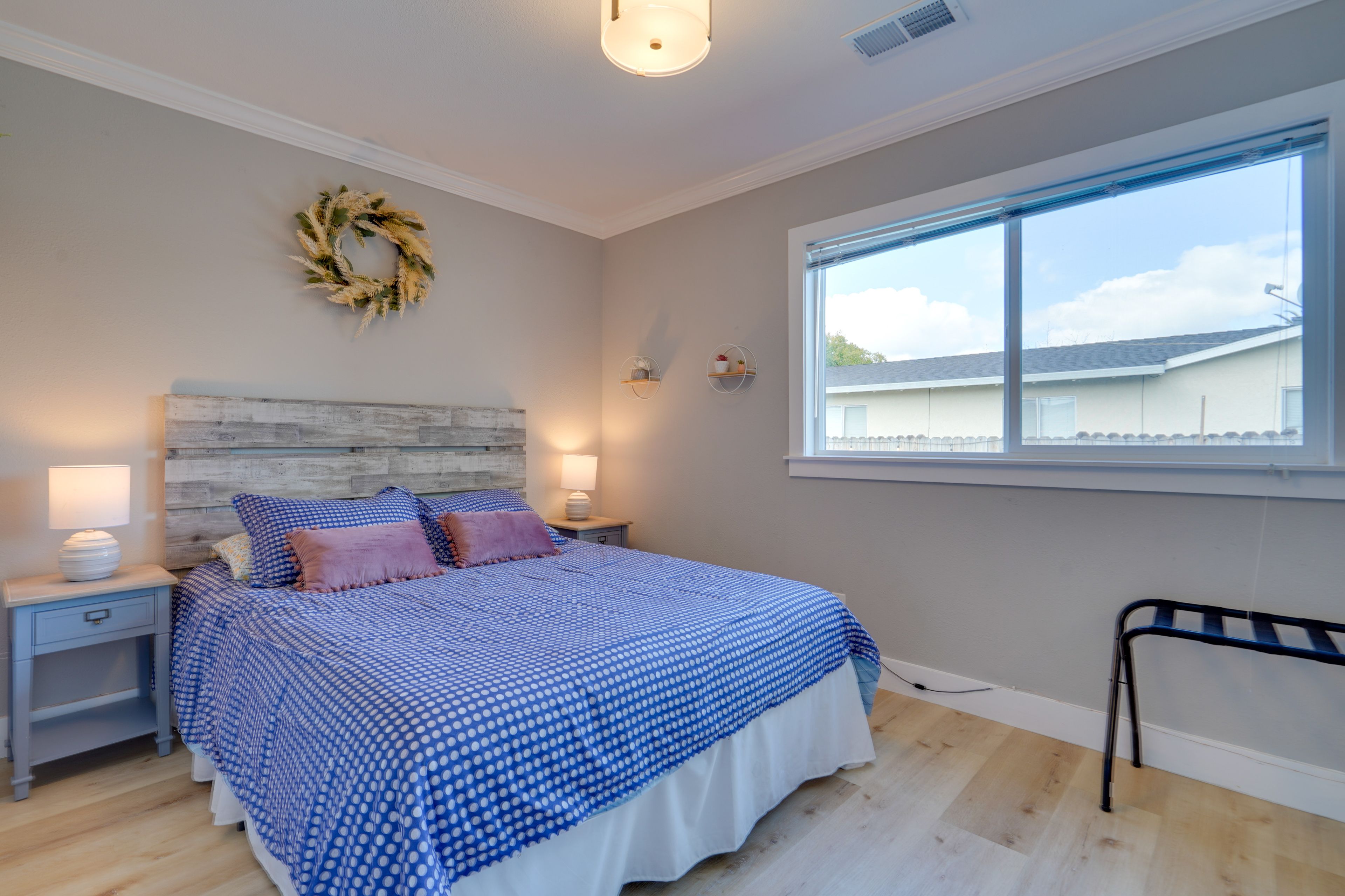 Bedroom 3 | Queen Bed