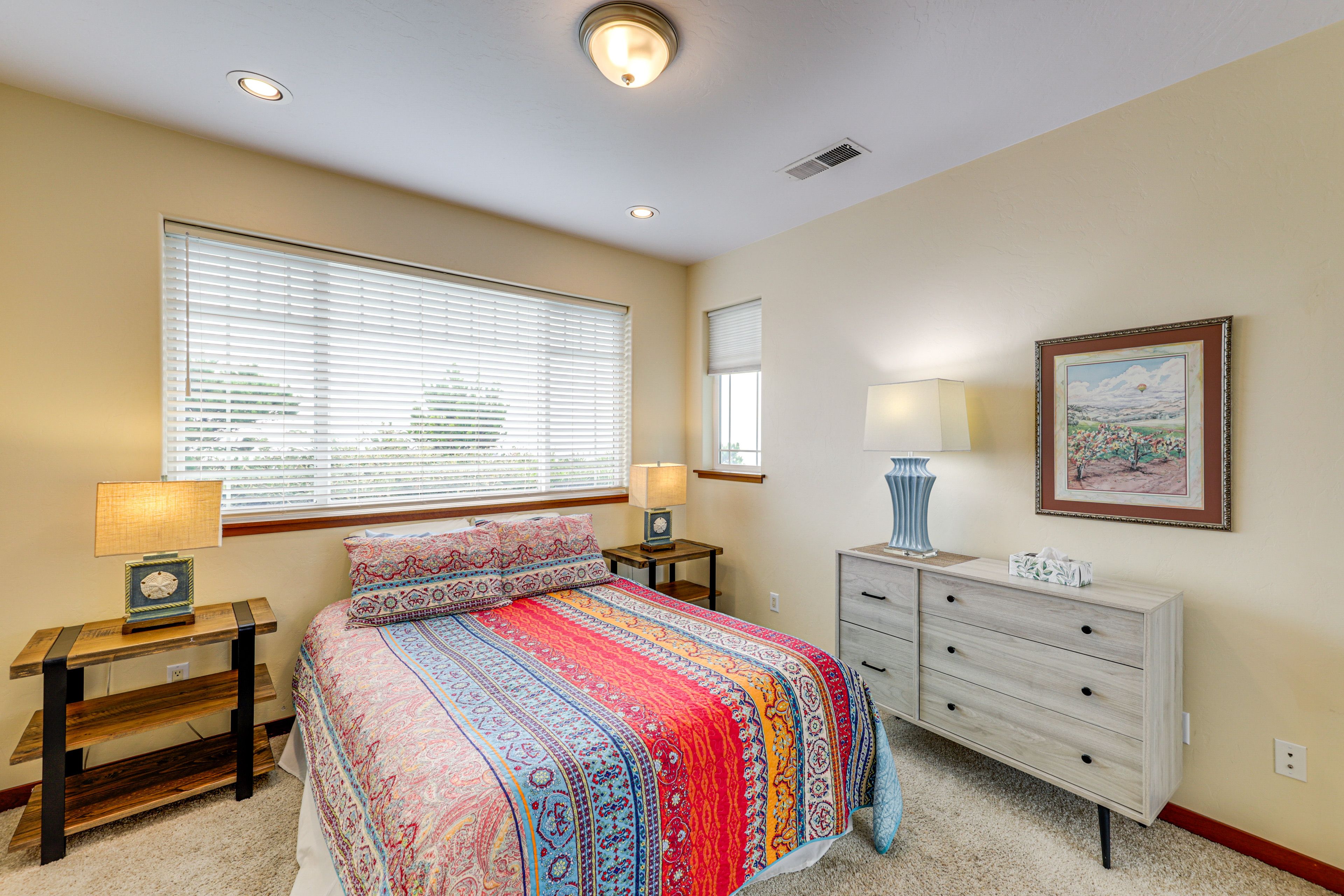 Bedroom 3 | Queen Bed | Main Floor