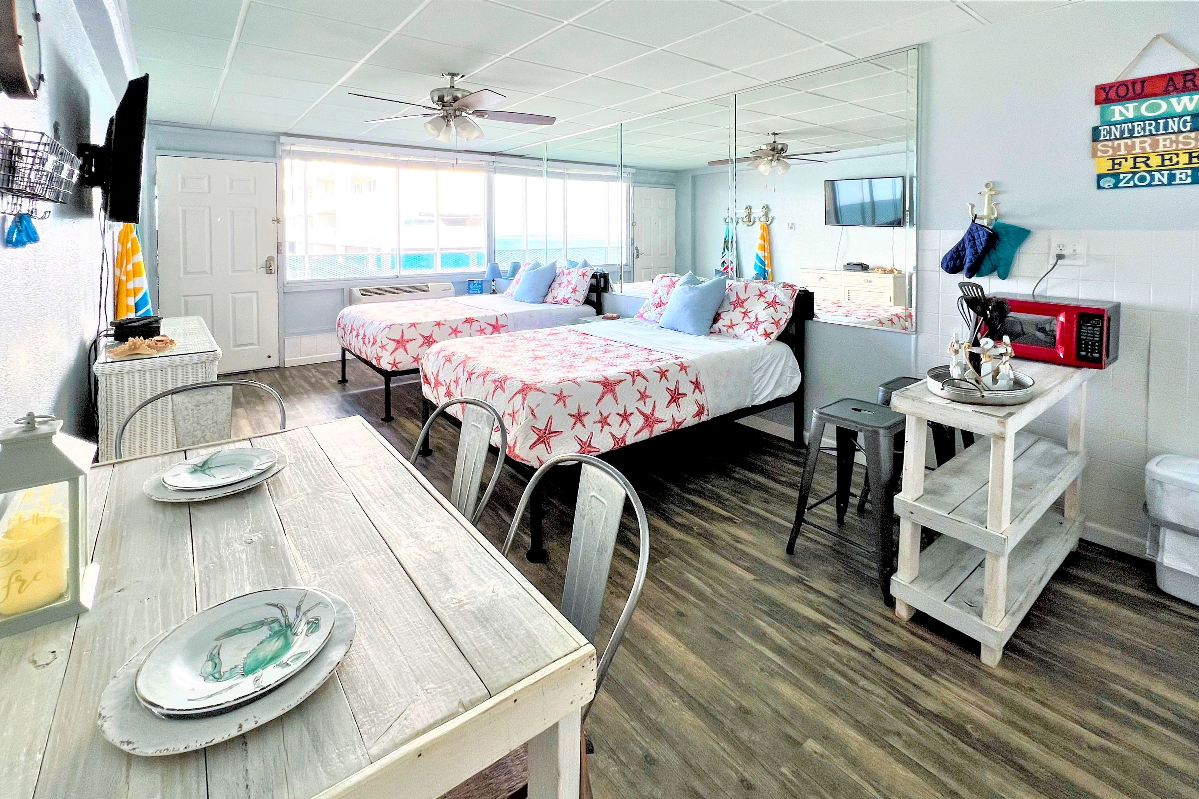 Panama City Beach Vacation Rental | Studio | 1BA | 330 Sq Ft | Elevator Access