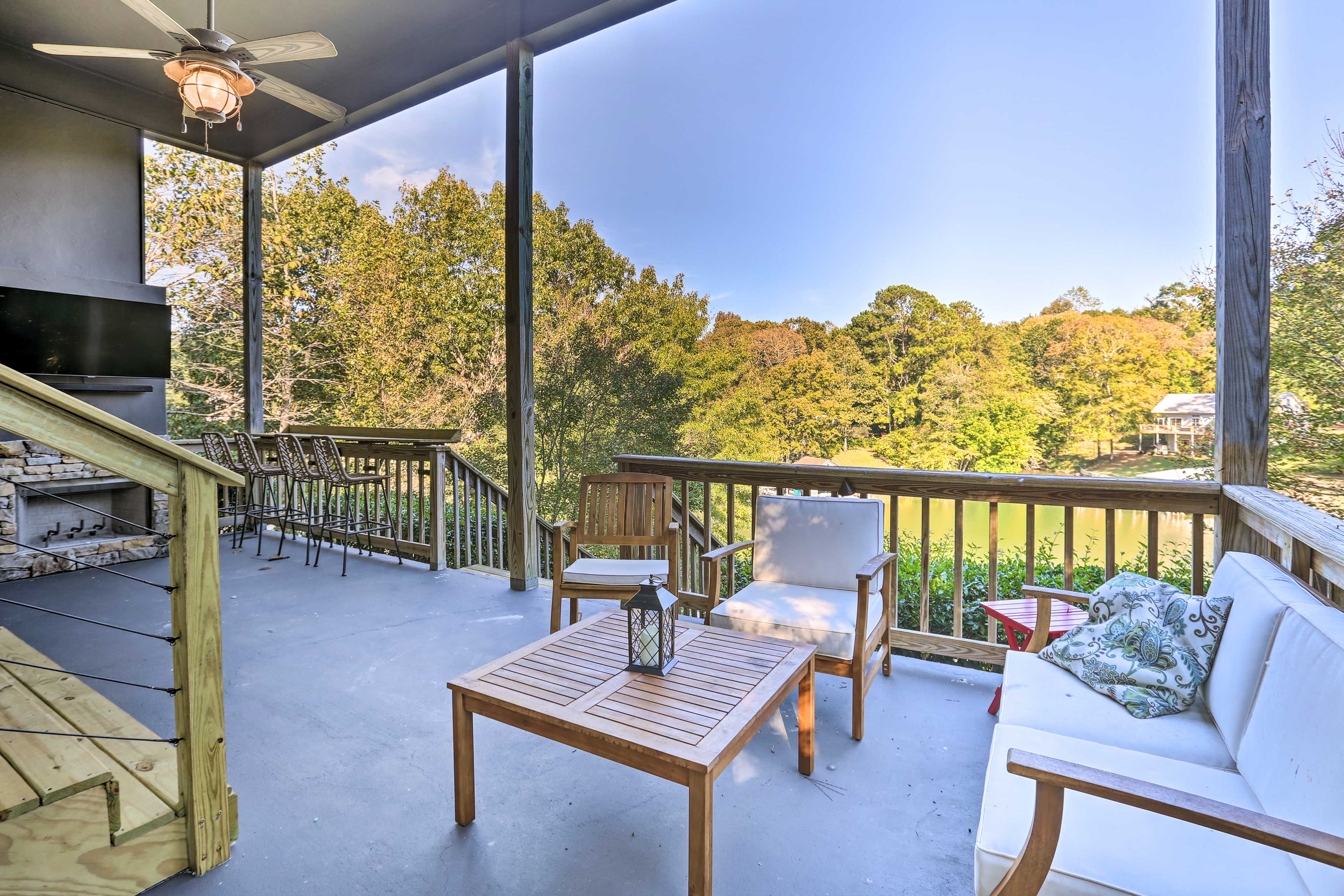 Private Deck