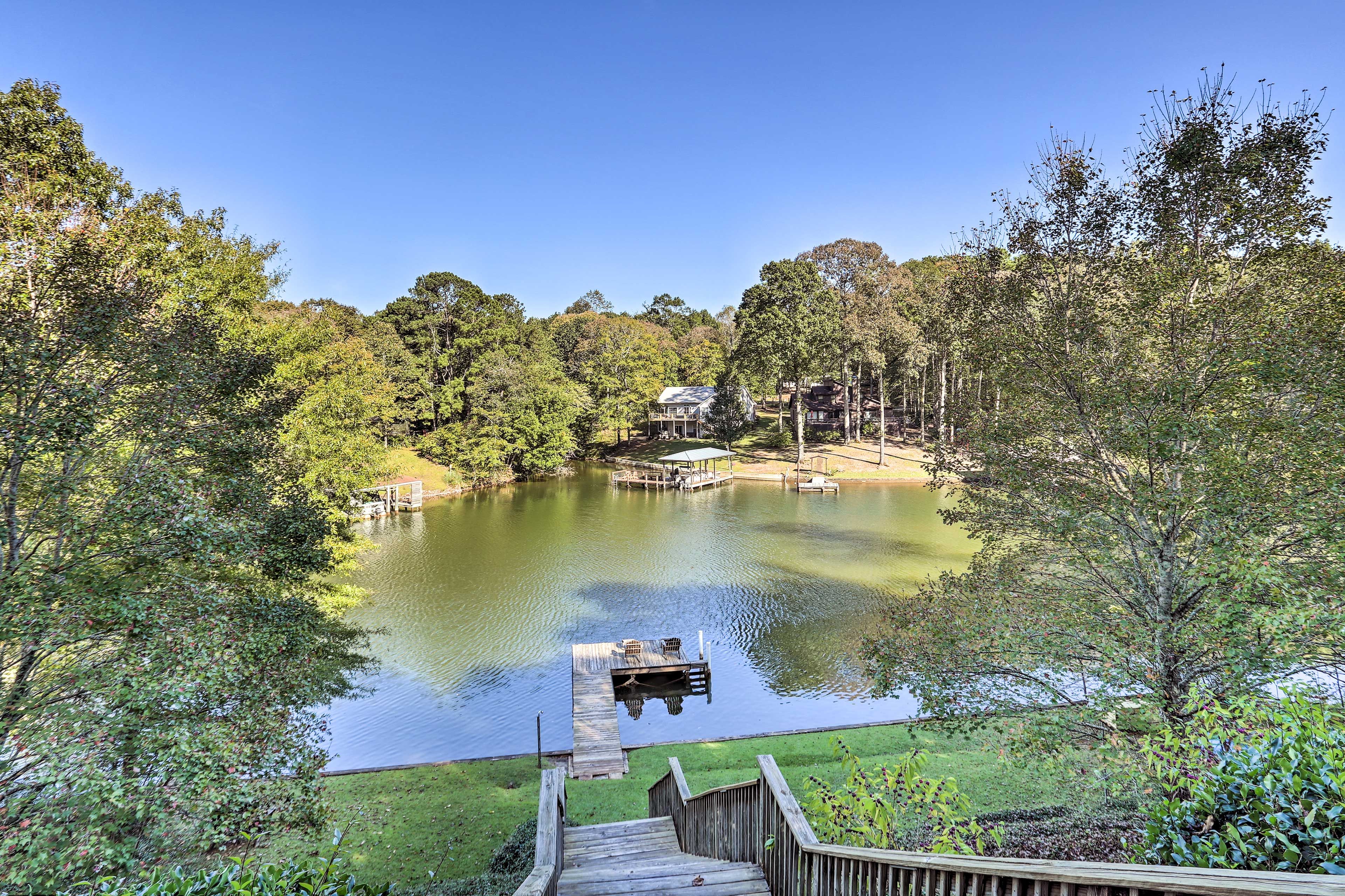 Surrounding Area | Exterior Stairs to Access Lake