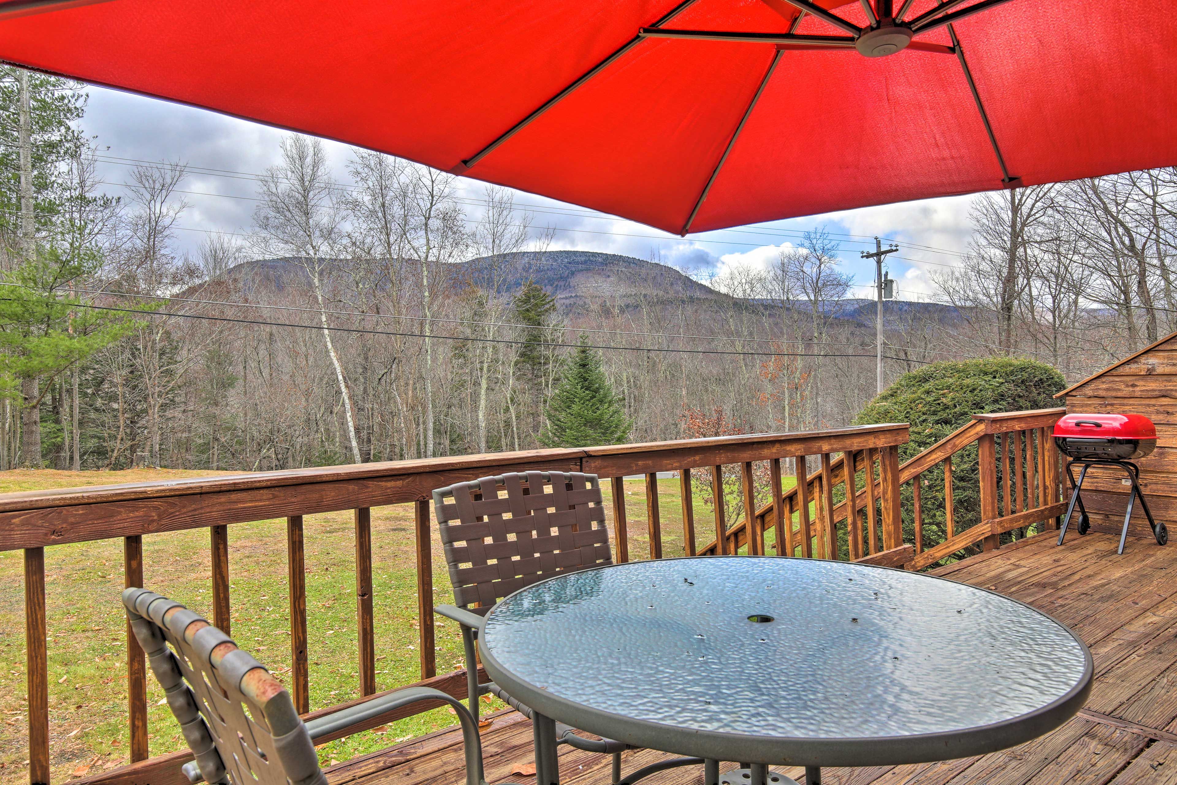 Outdoor Seating | BBQ Grill