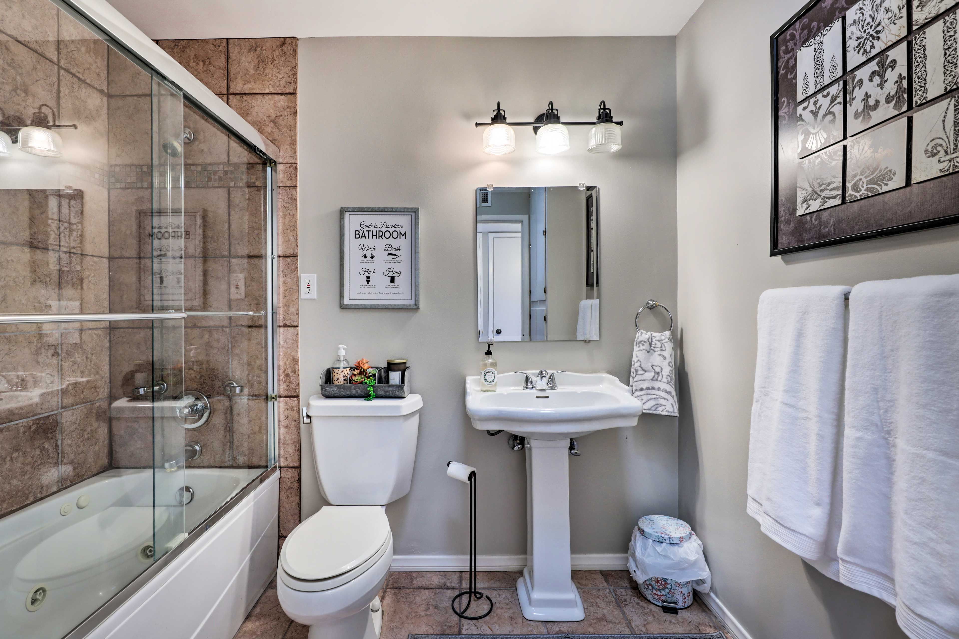 Bathroom | Towels Provided
