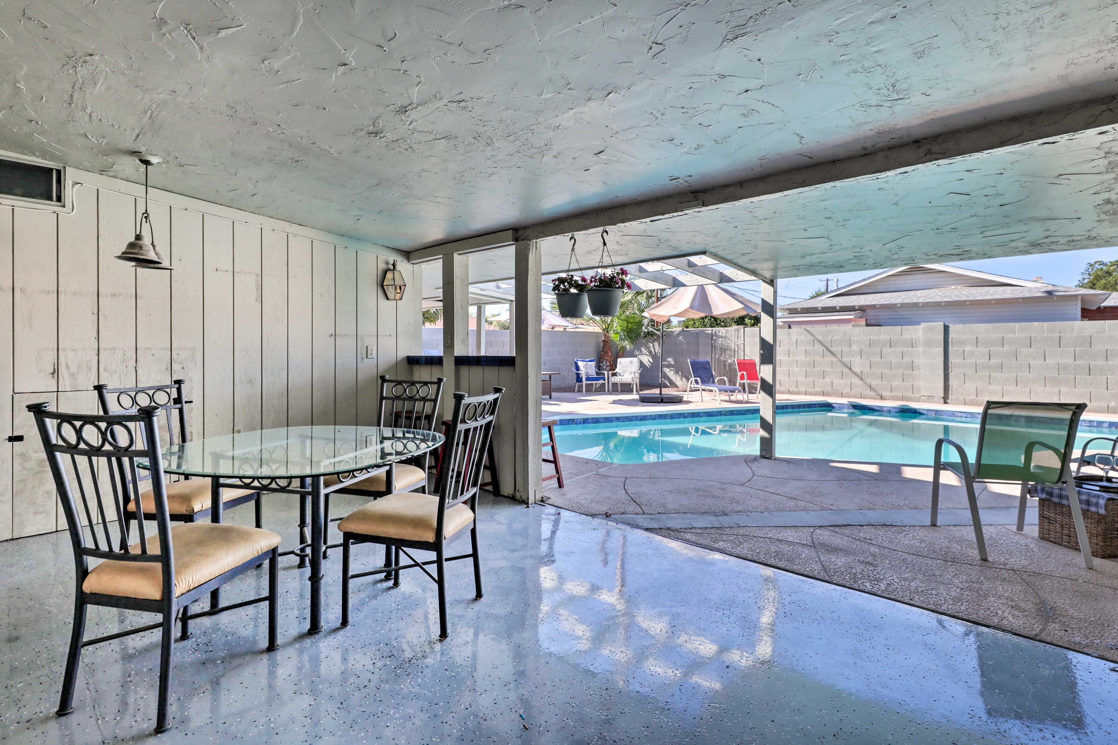 Outdoor Dining Area