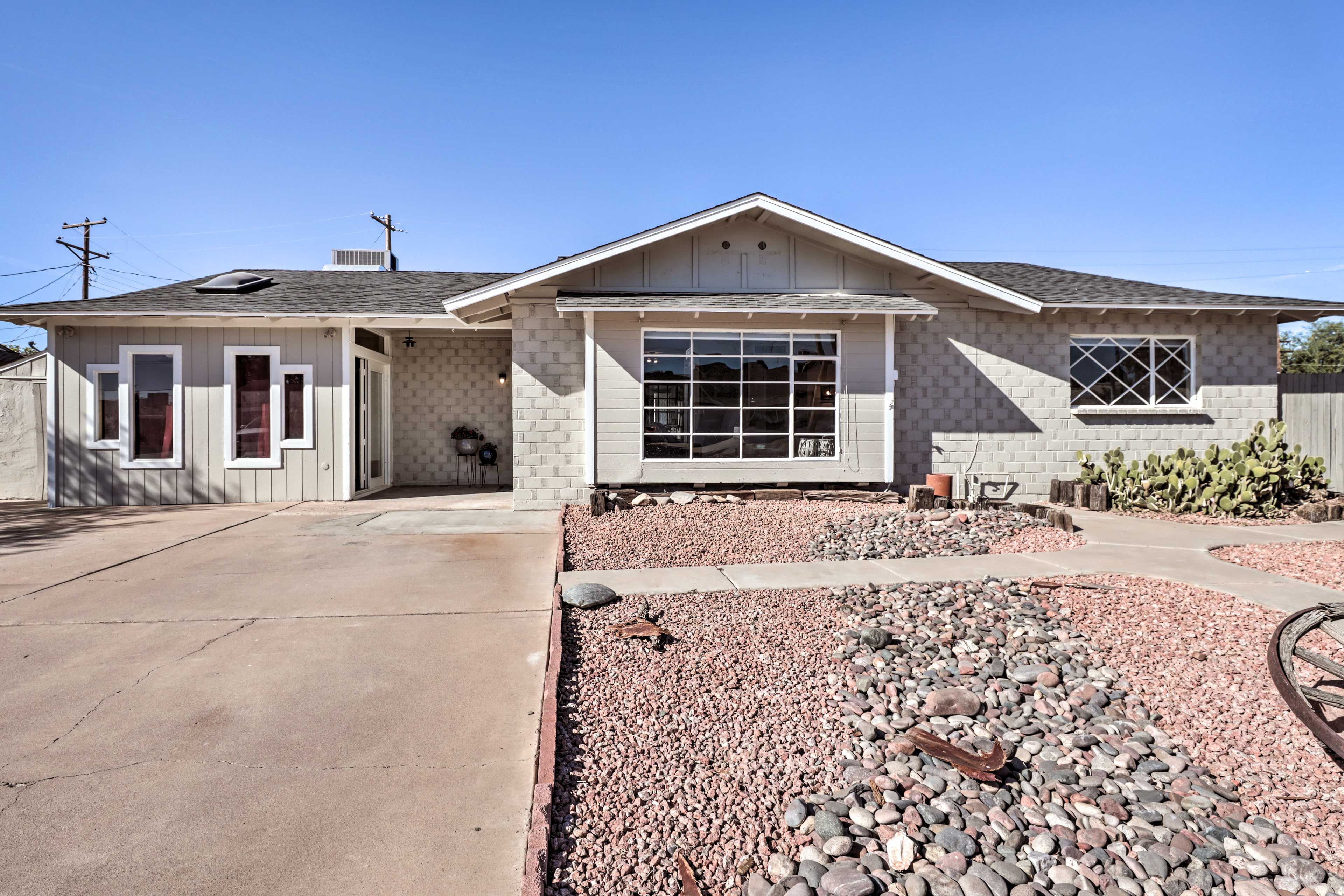 Parking | Driveway (1 Vehicle) | Street Parking | Small RV Parking Available