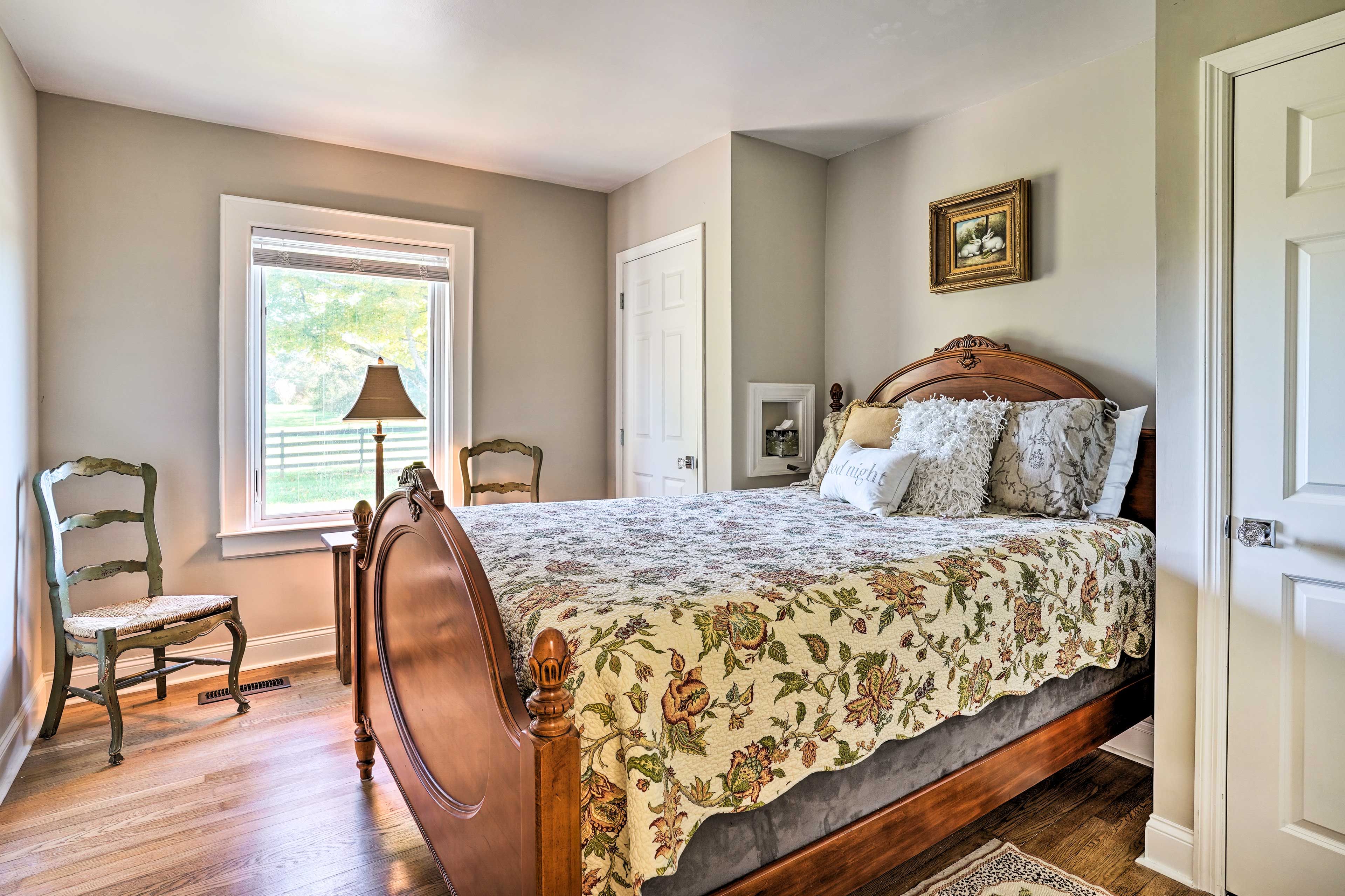 Bedroom 3 | Queen Bed | Main Floor