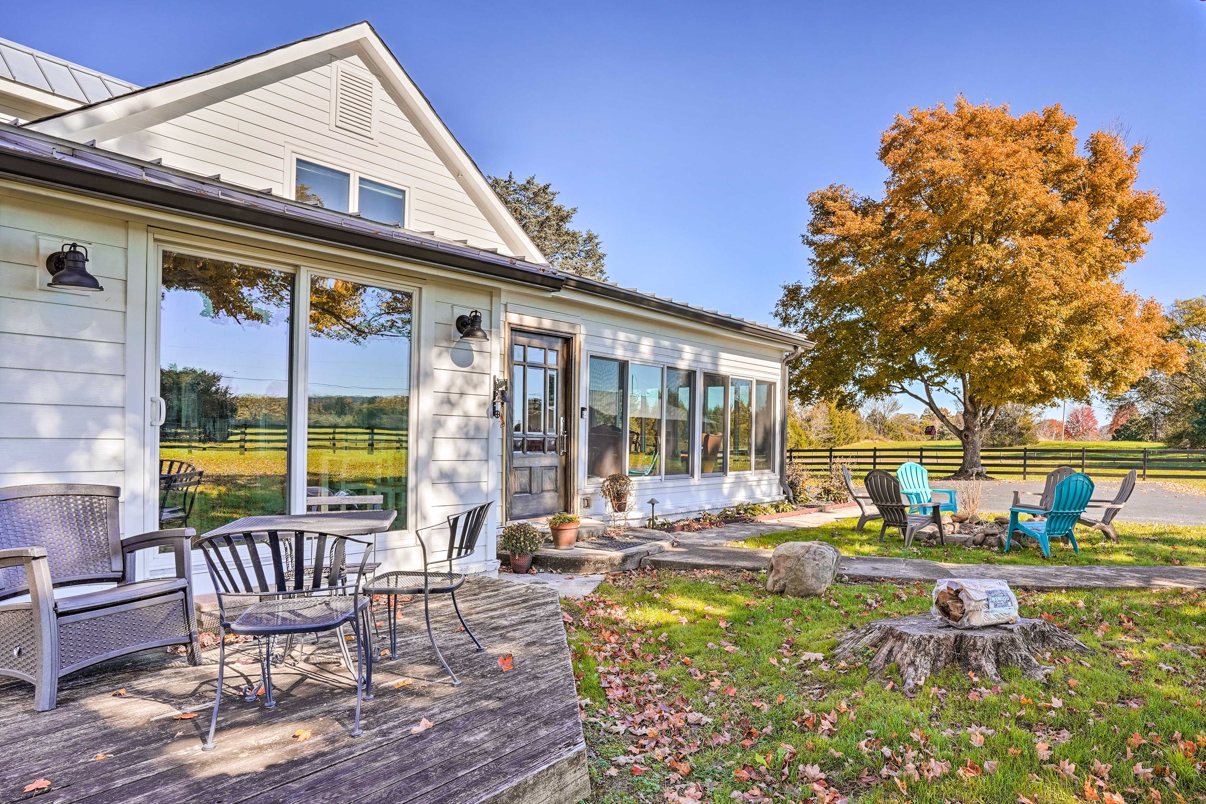 Backyard | Deck | Outdoor Dining Table