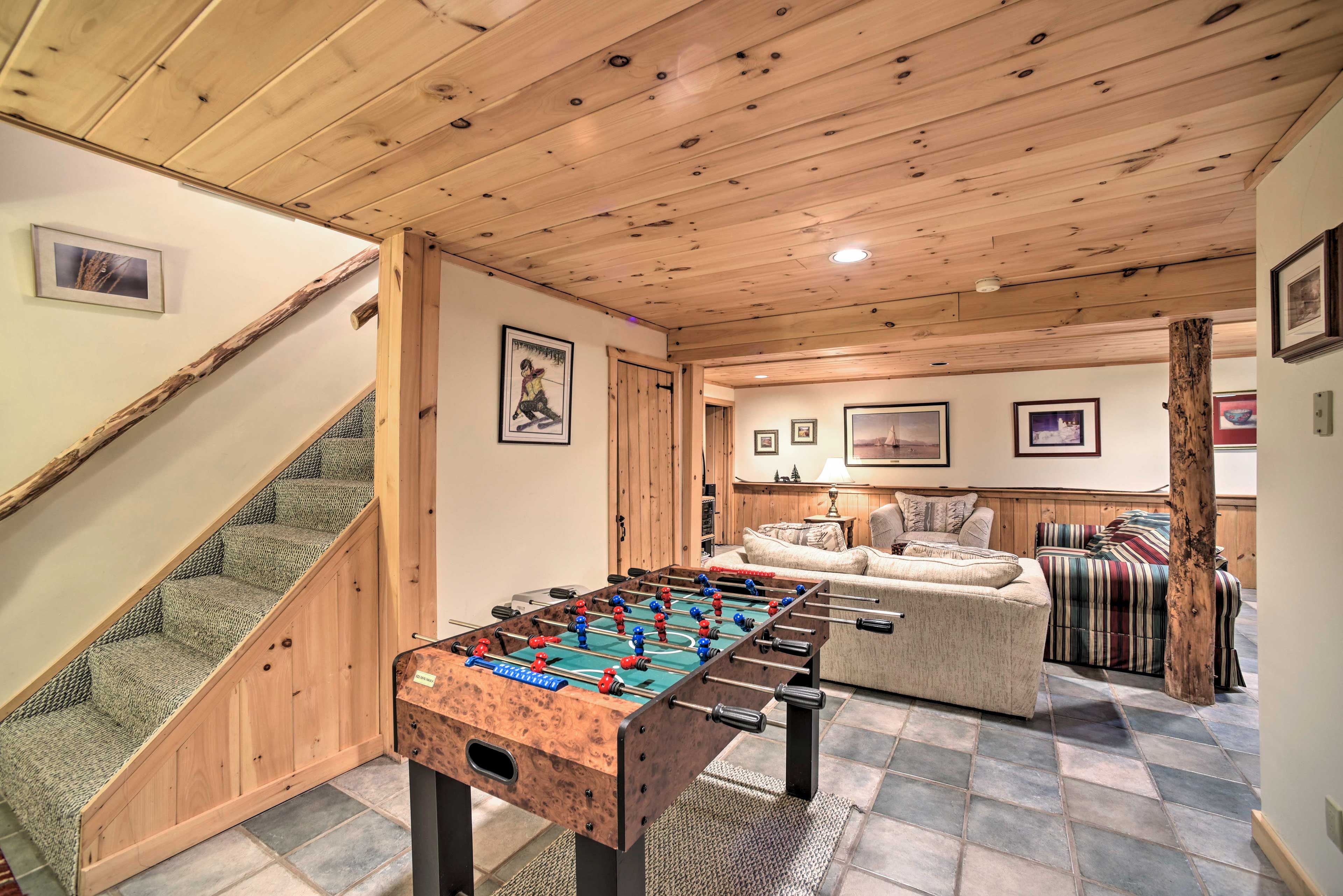 Living Room/Game Room | Free WiFi | Cable TV | Ping Pong Table