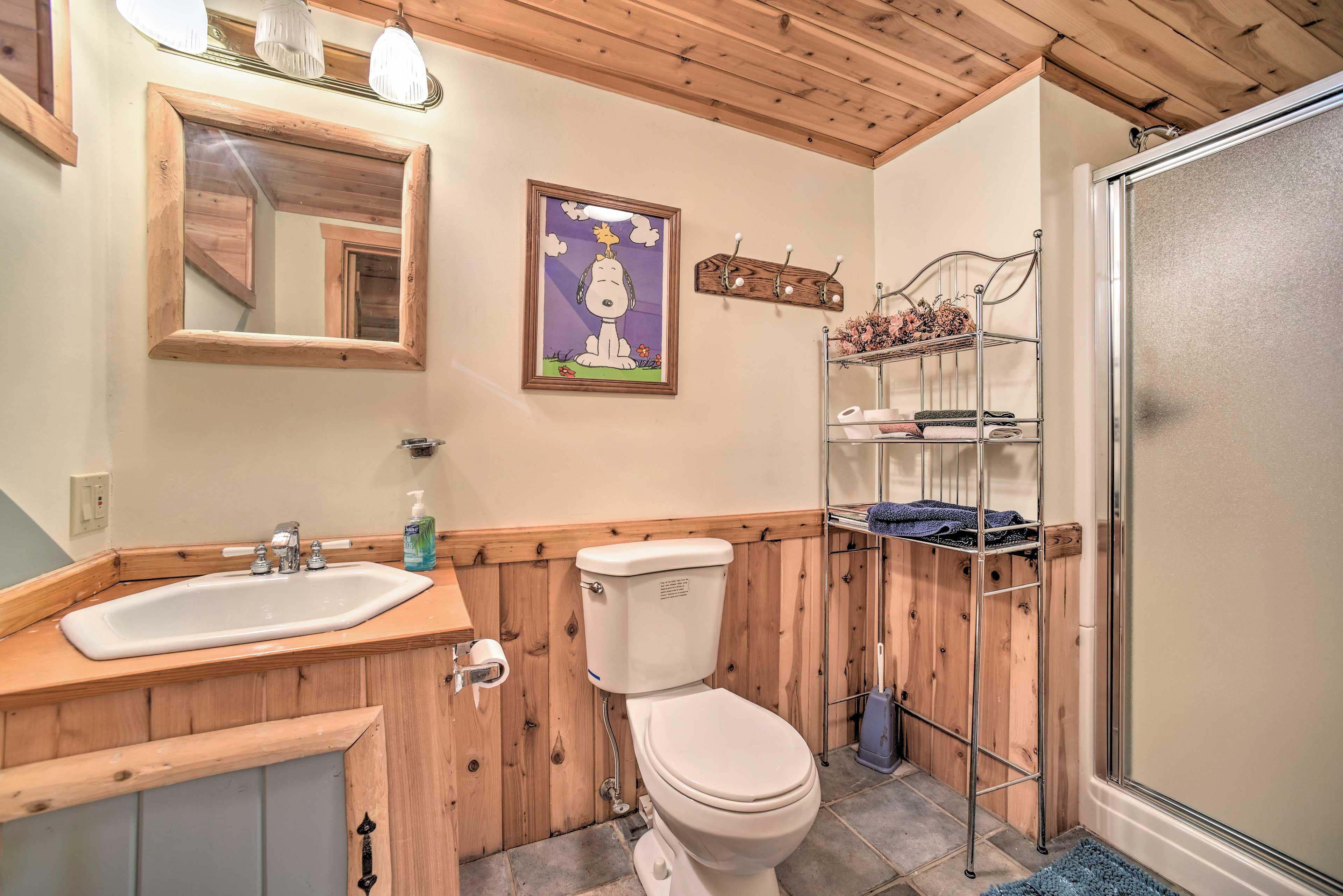 Full Bathroom | Hair Dryer