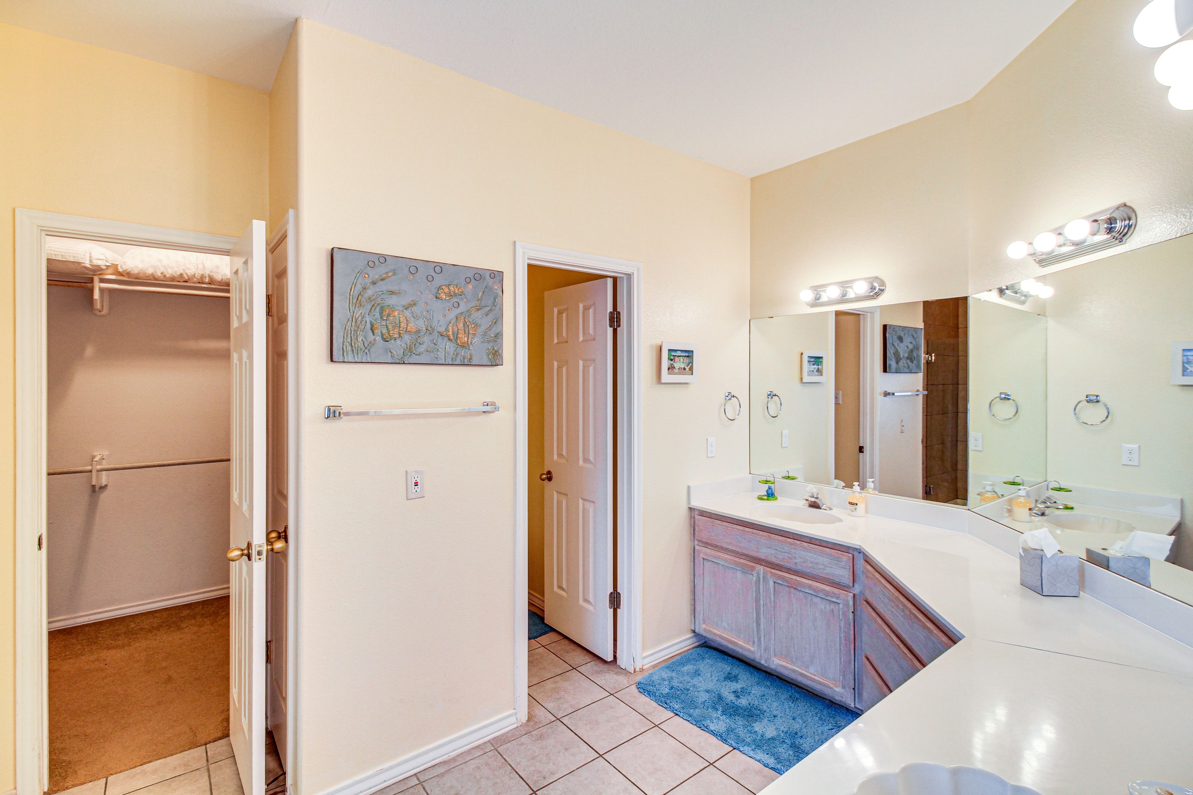 En-Suite Bathroom | Walk-In Closet