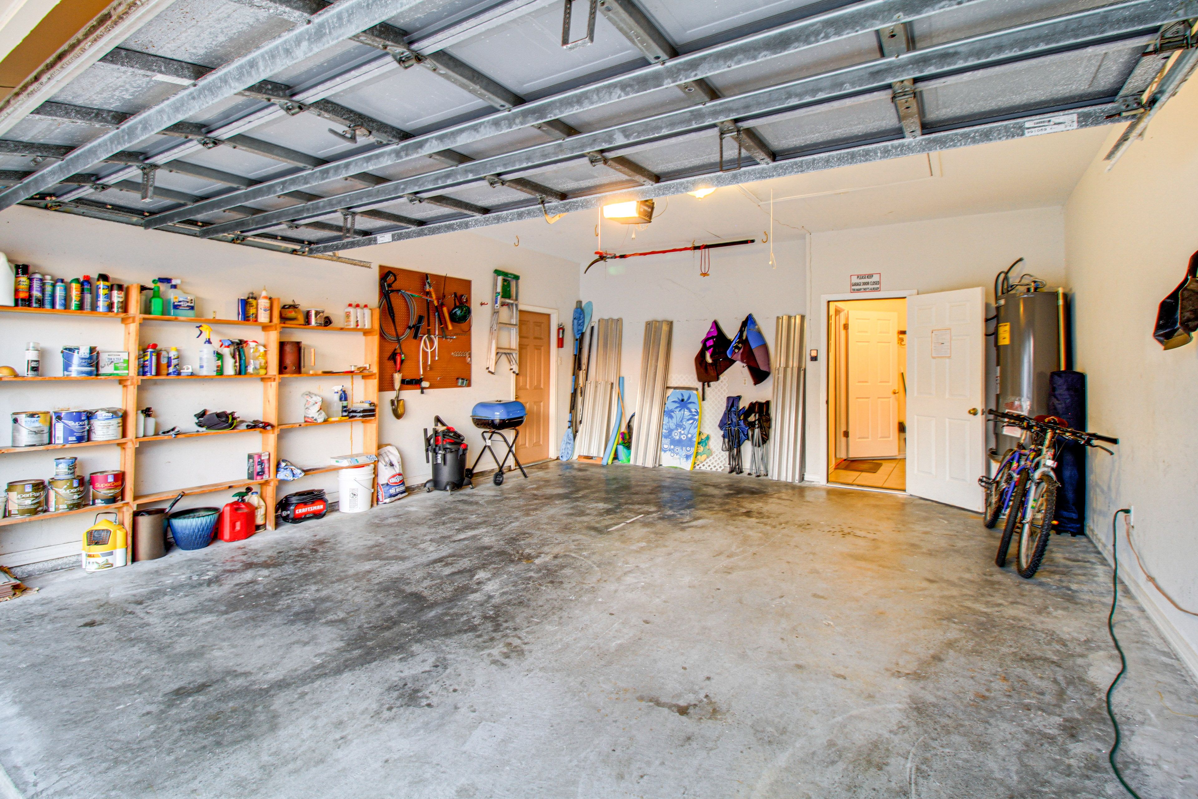 Parking | Garage (2 Vehicles) | Driveway (3 Vehicles)