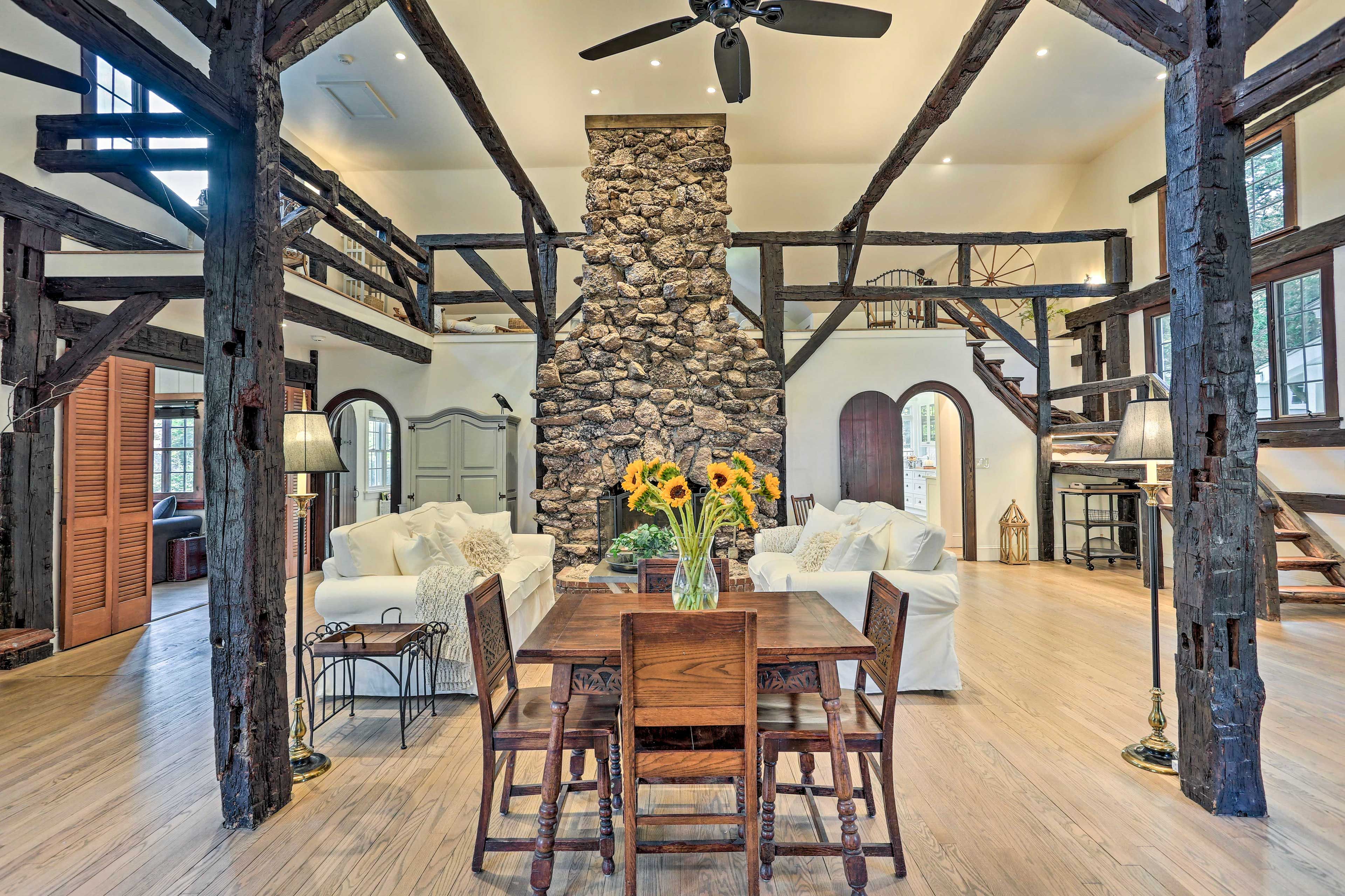 Dining Area | Dishware/Flatware