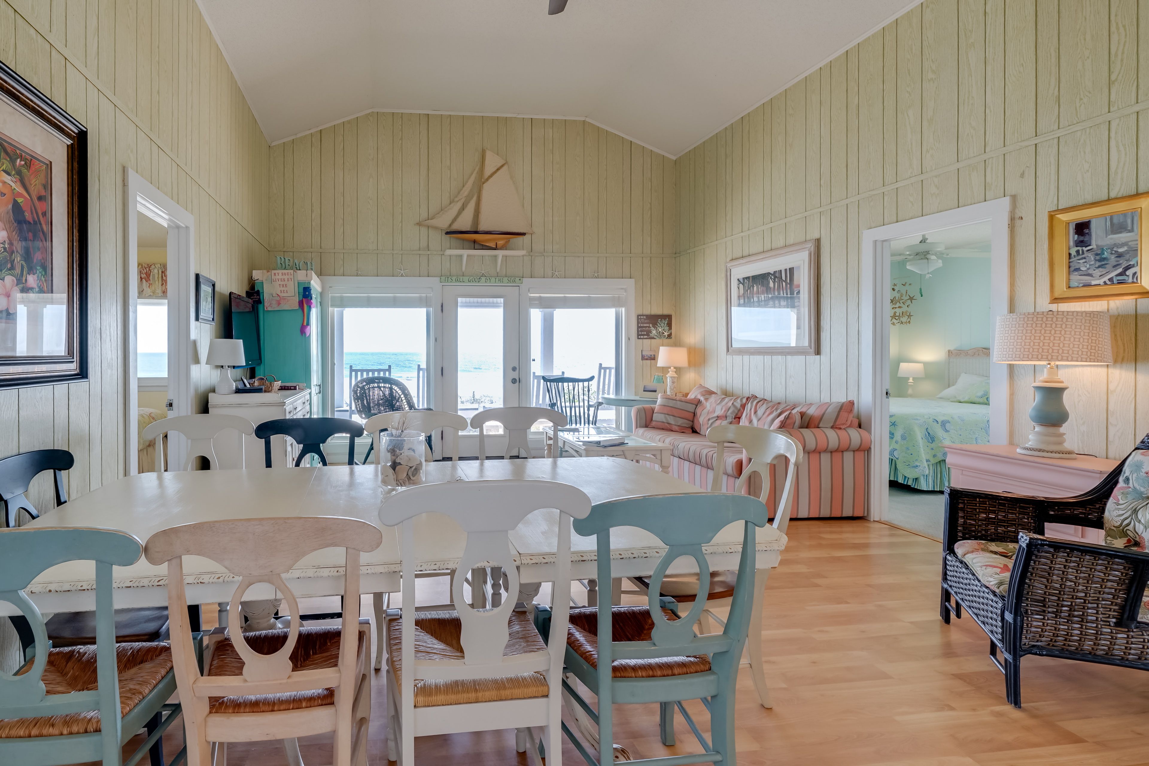 Dining Area | Dishware/Flatware