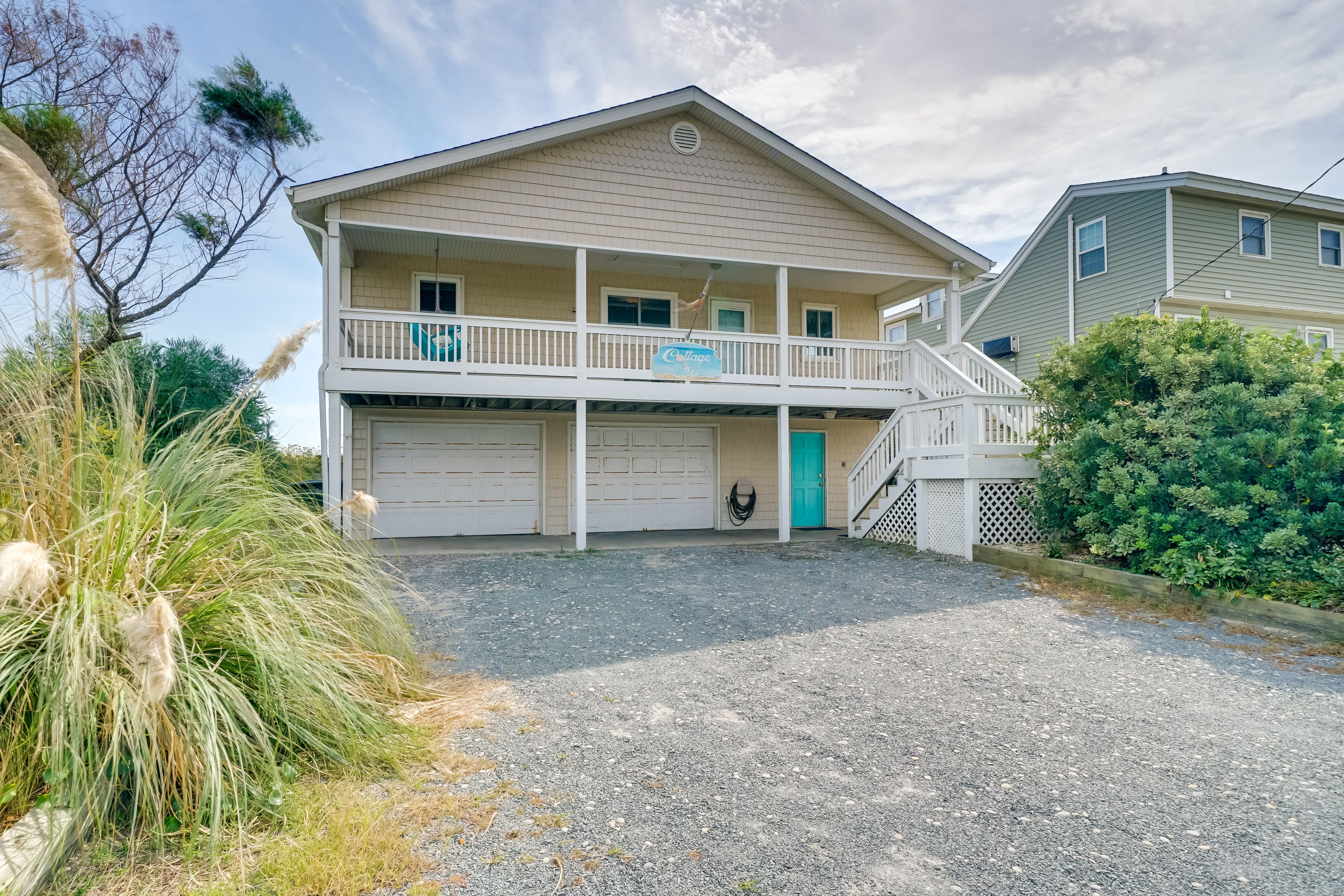 Parking | Driveway (4 Vehicles)