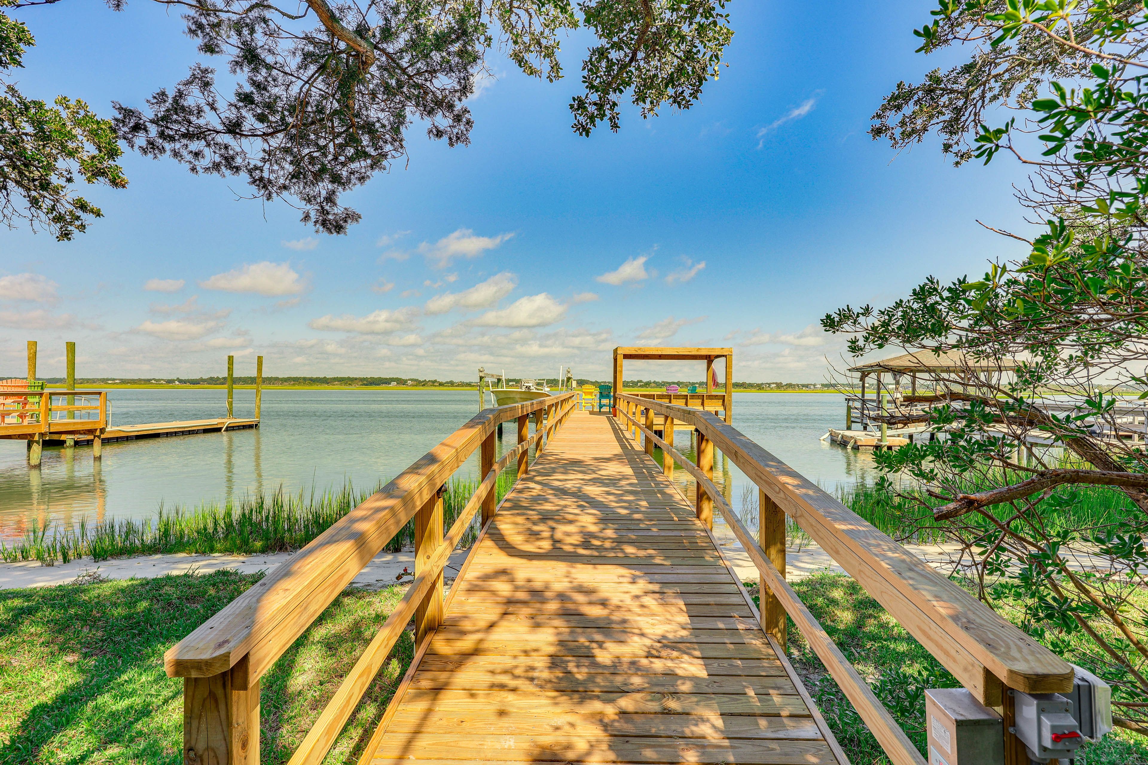 Private Dock w/ Seating  & Picnic Area