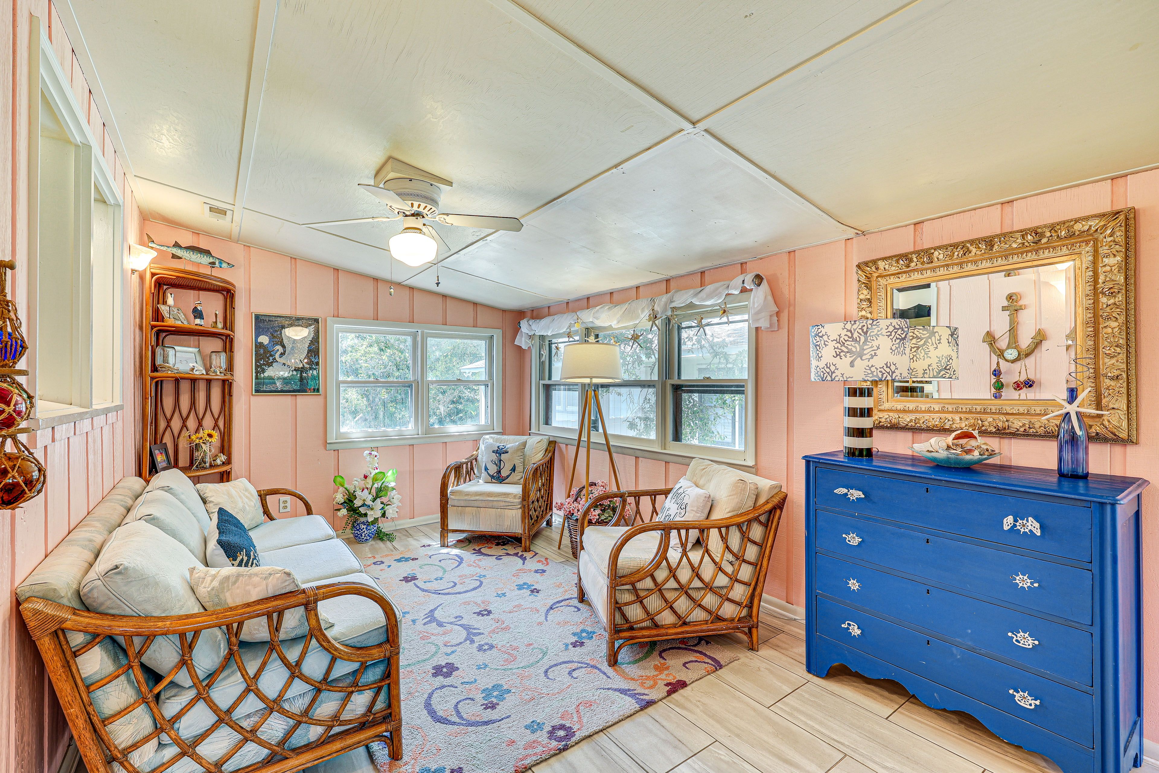 Sunroom | Sitting & Dining Areas