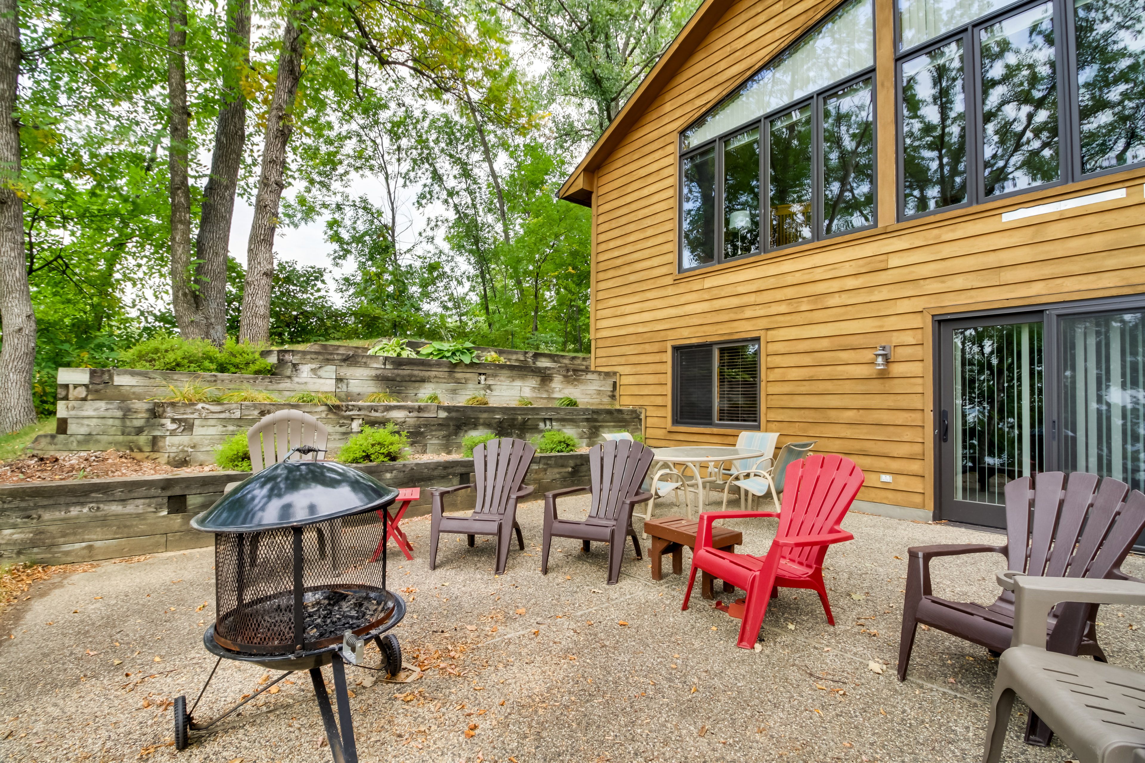 Alexandria Vacation Rental | 4BR | 3BA | 2,350 Sq Ft | Stairs Required to Access