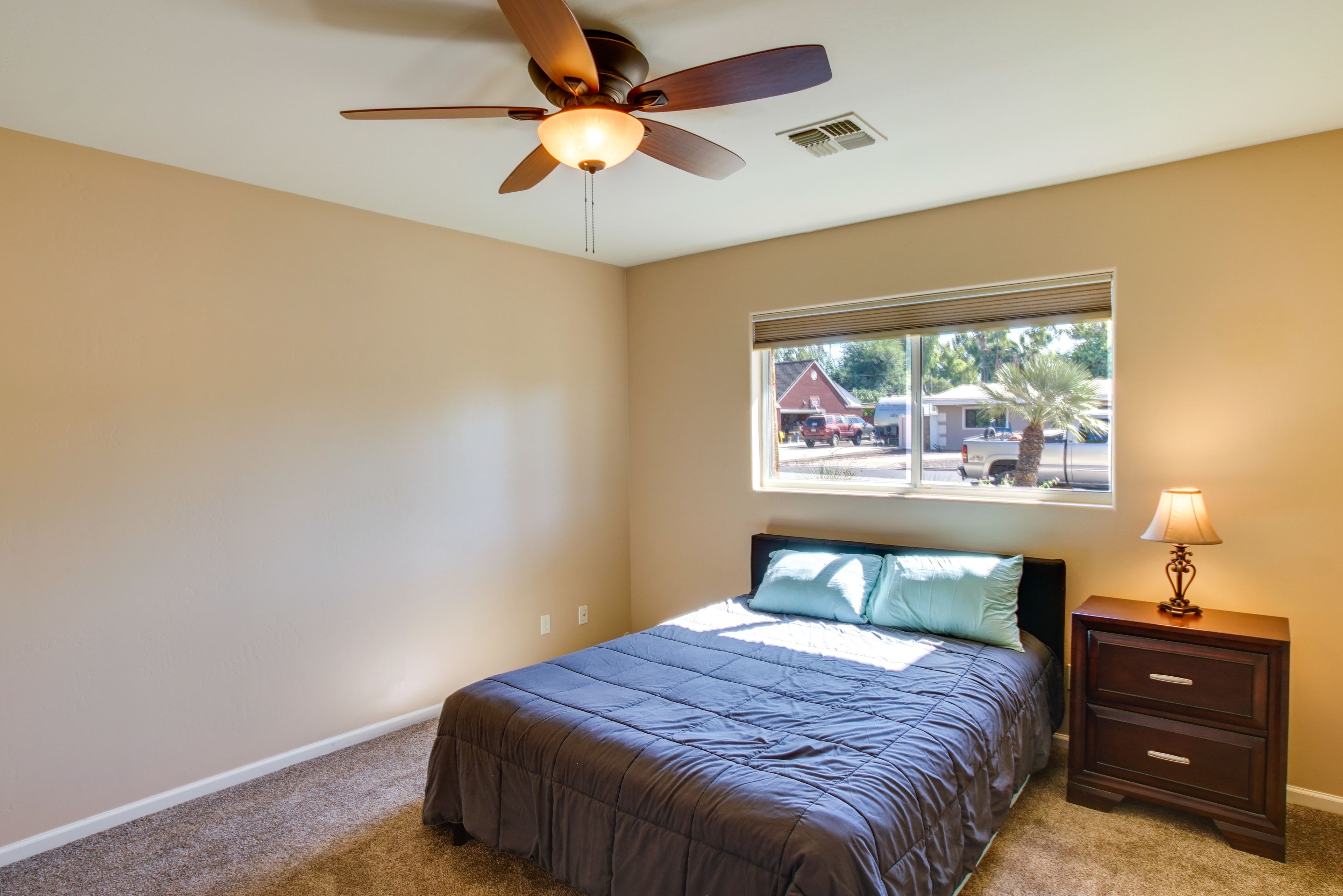 Bedroom 3 | Queen Bed