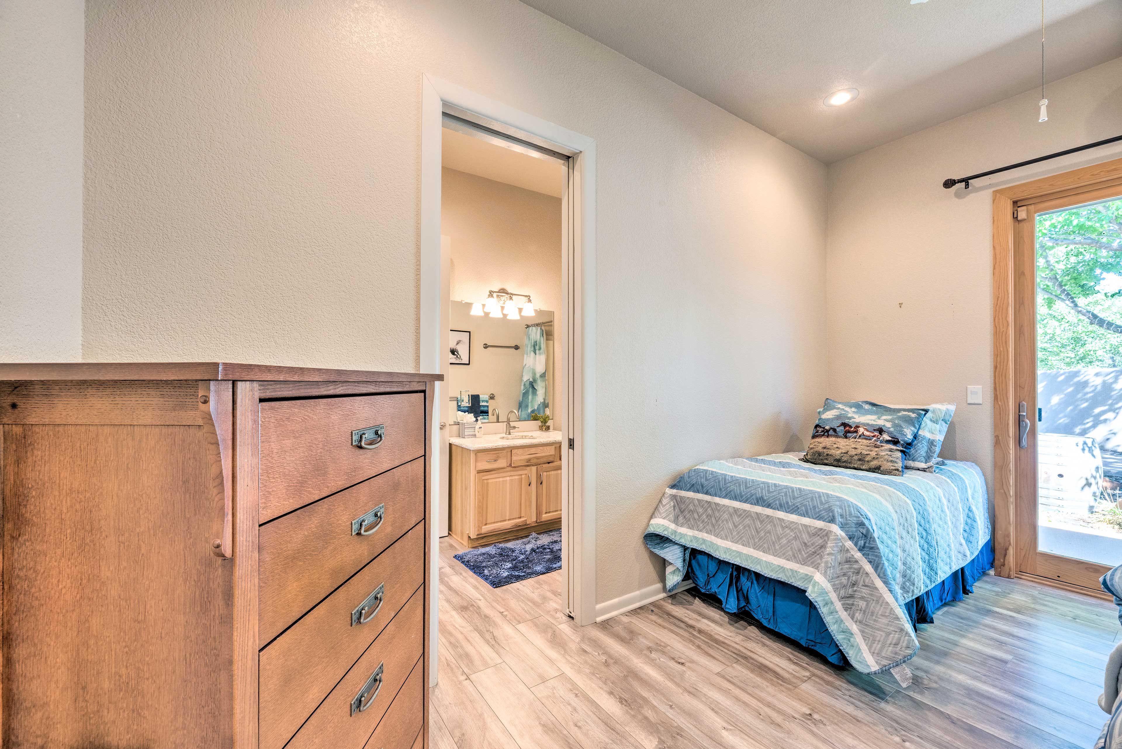 Bedroom 2 | En-Suite Bathroom