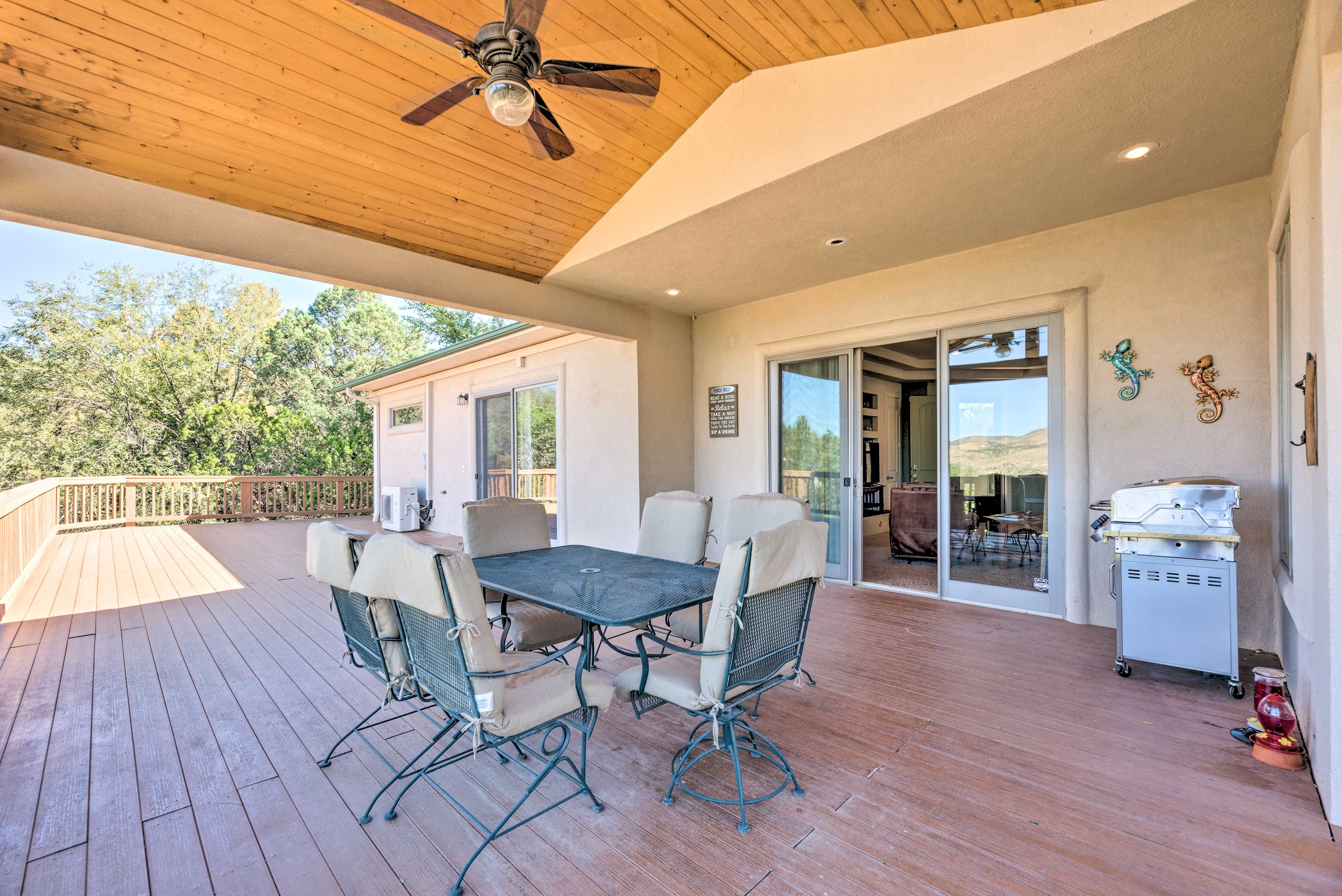 Private Furnished Deck | Gas Grill