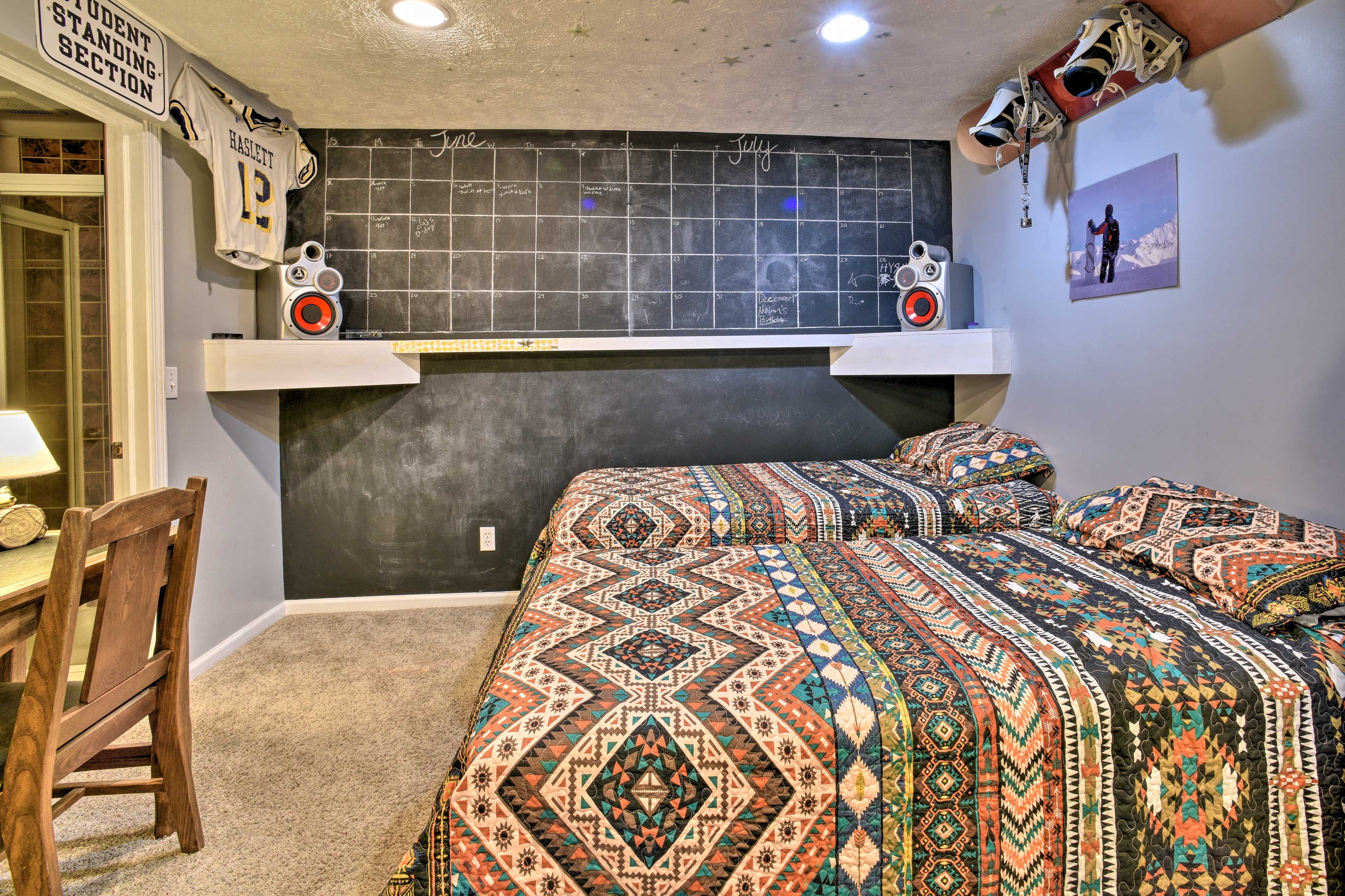 Bedroom 3 | Basement | 2 Twin Beds