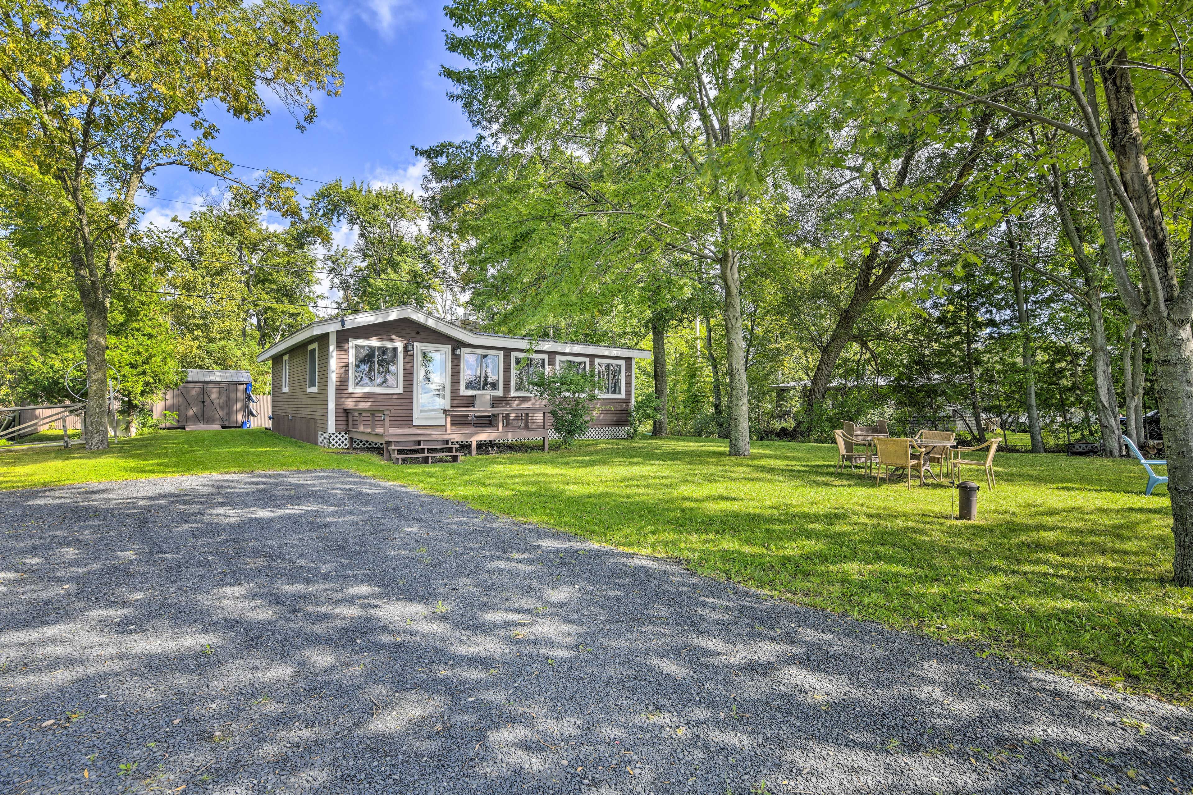 Home Exterior | Driveway Parking (6 Vehicles)