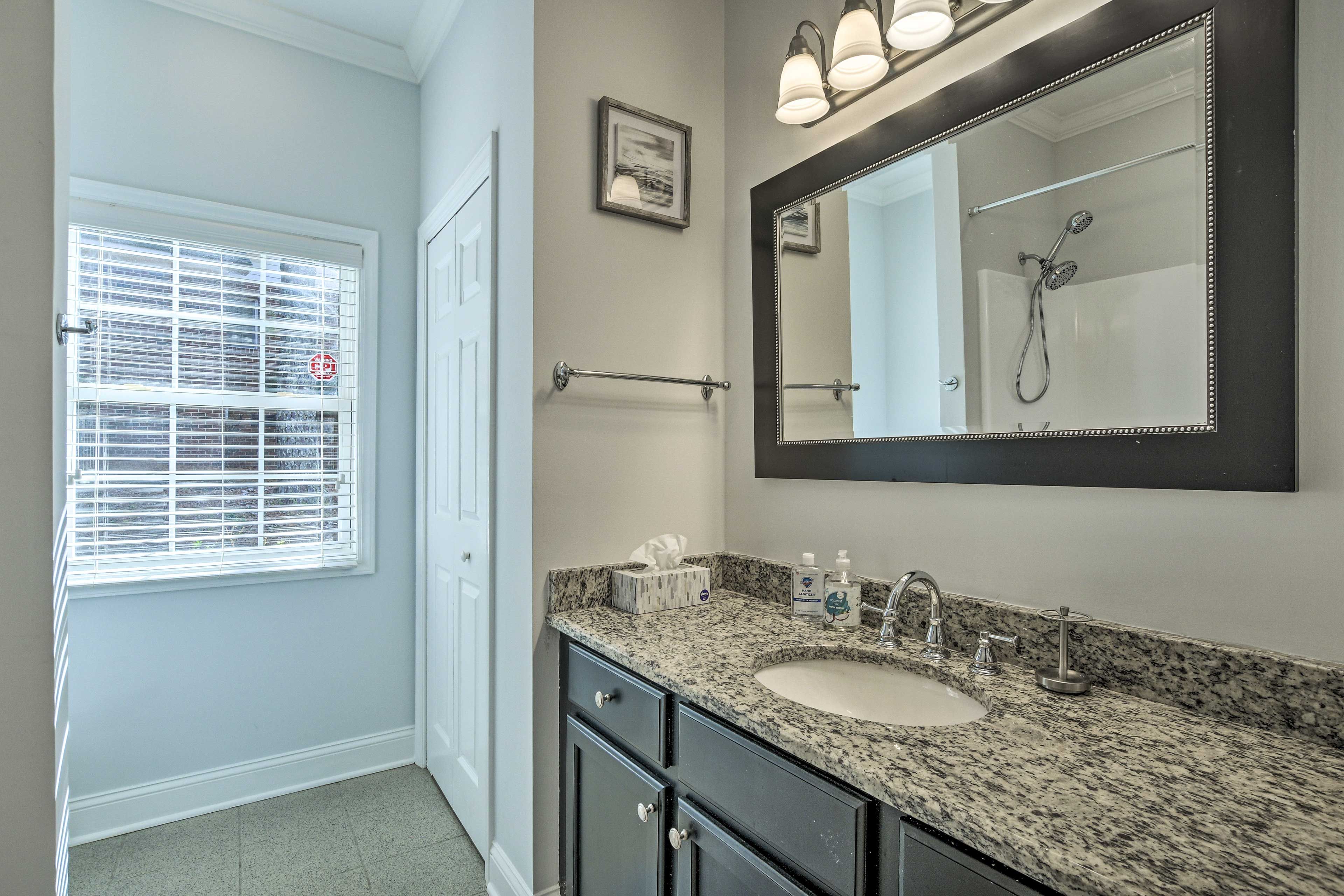 Full Bathroom