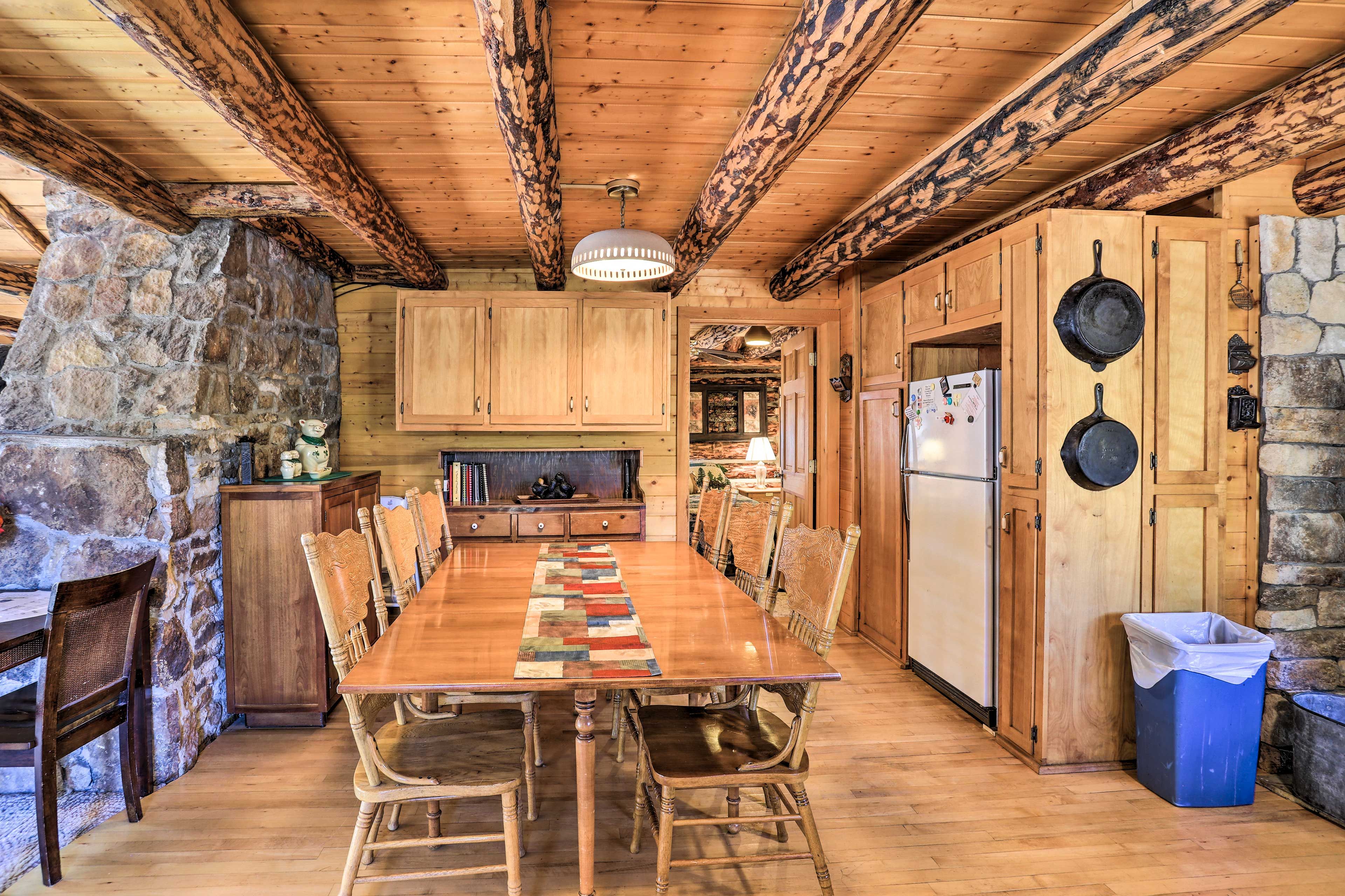 Dining Area | Dishware & Flatware