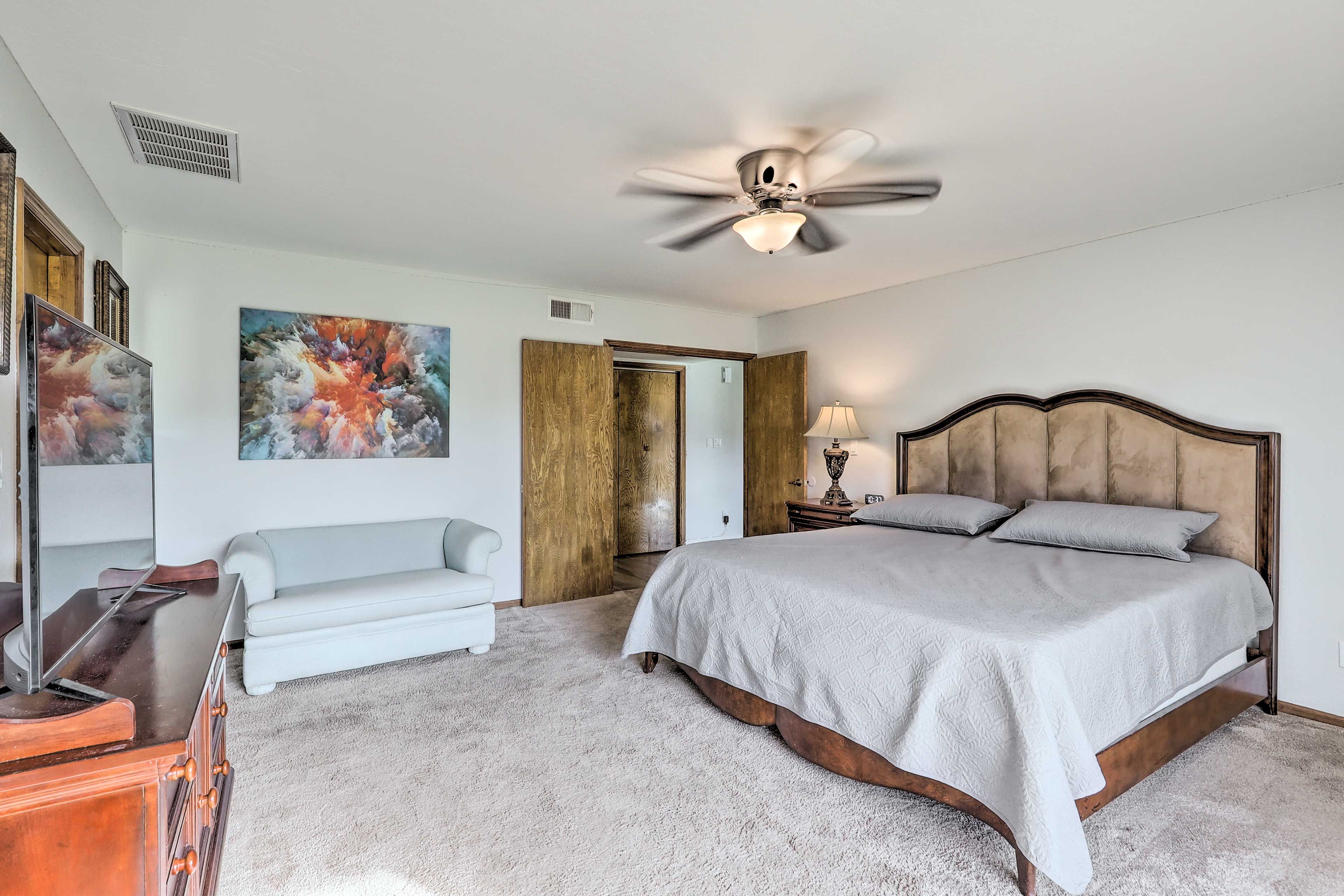 Bedroom 1 | California King Bed | Linens Provided | Smart TV