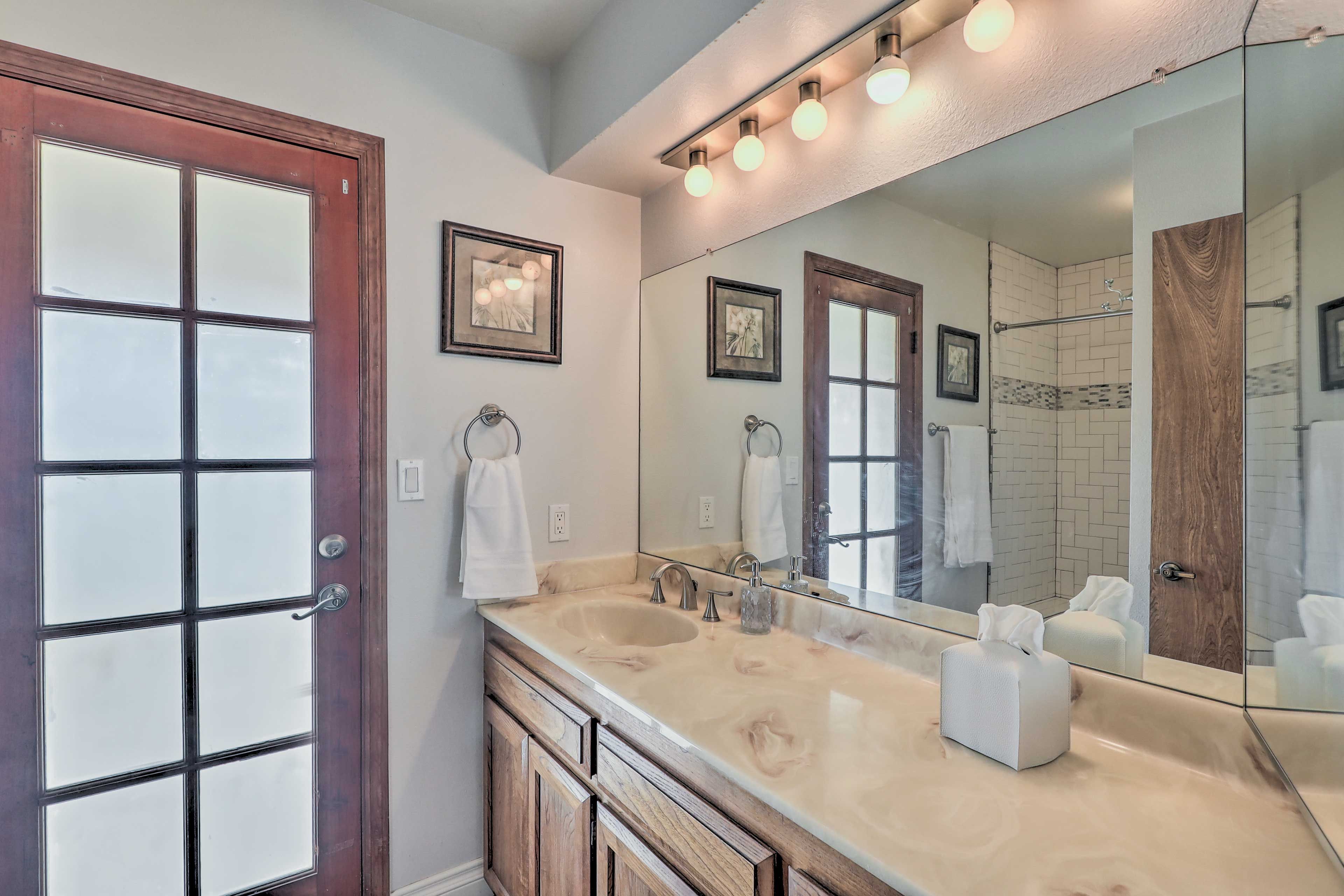 Full Bathroom