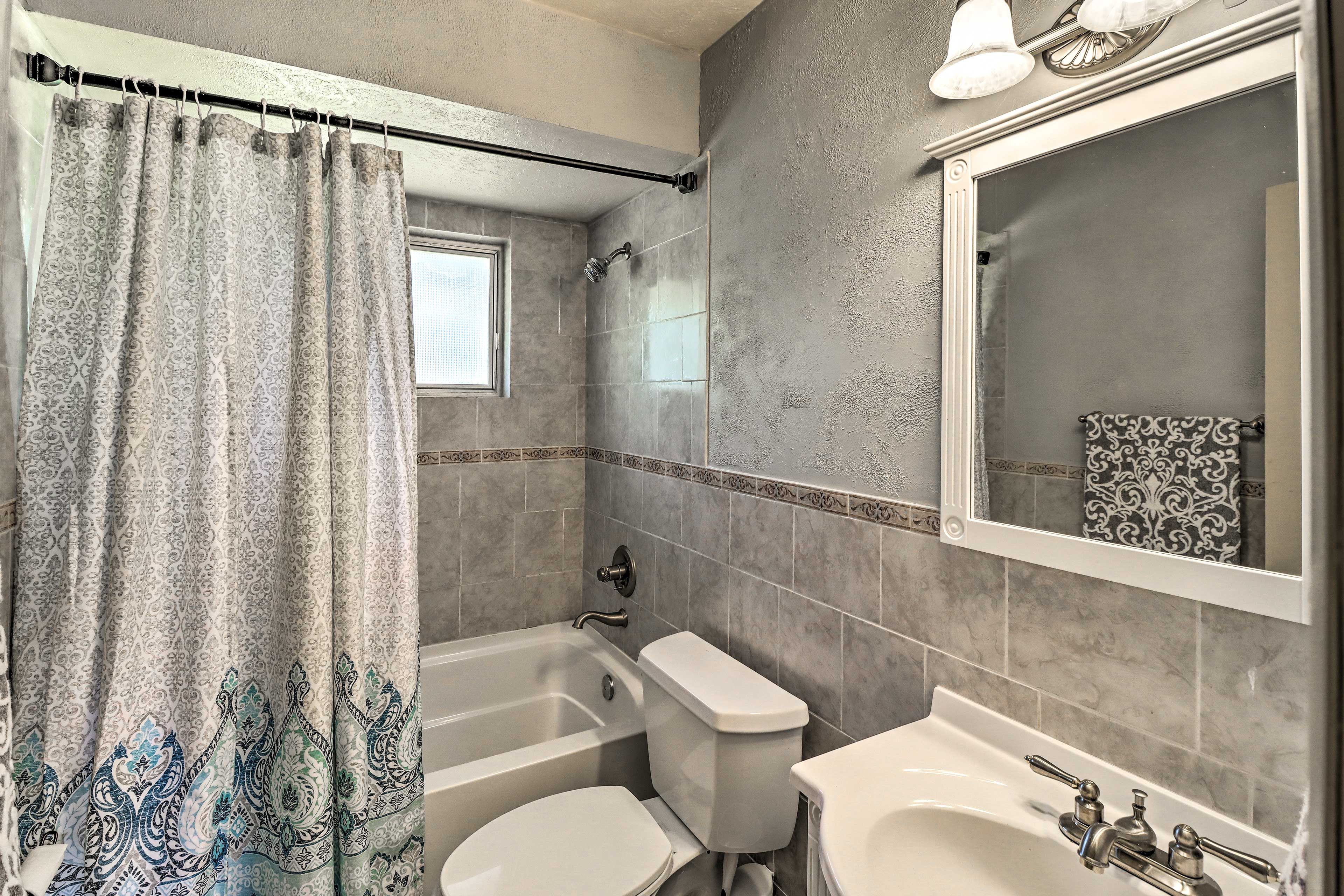 Full Bathroom