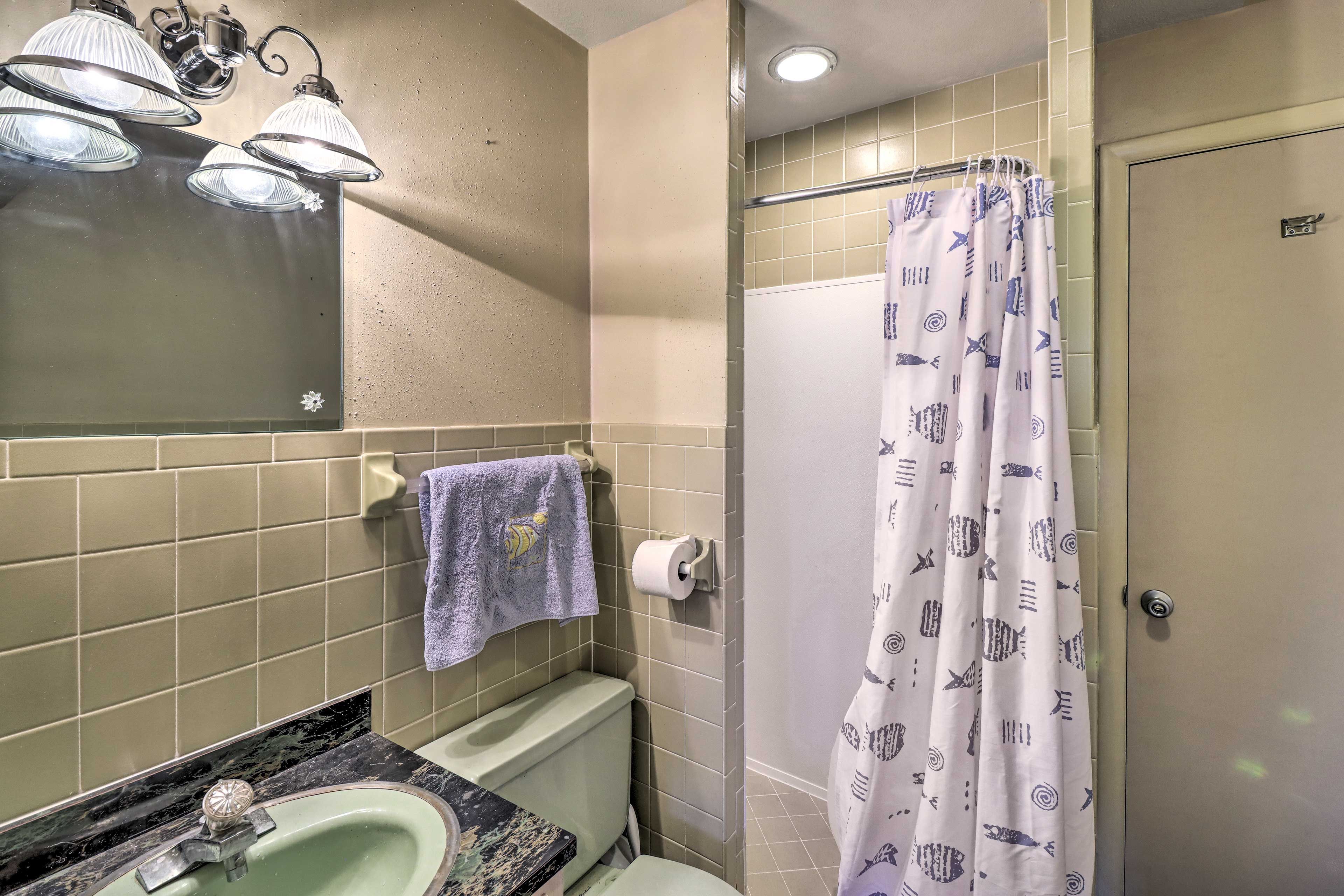 Full Bathroom