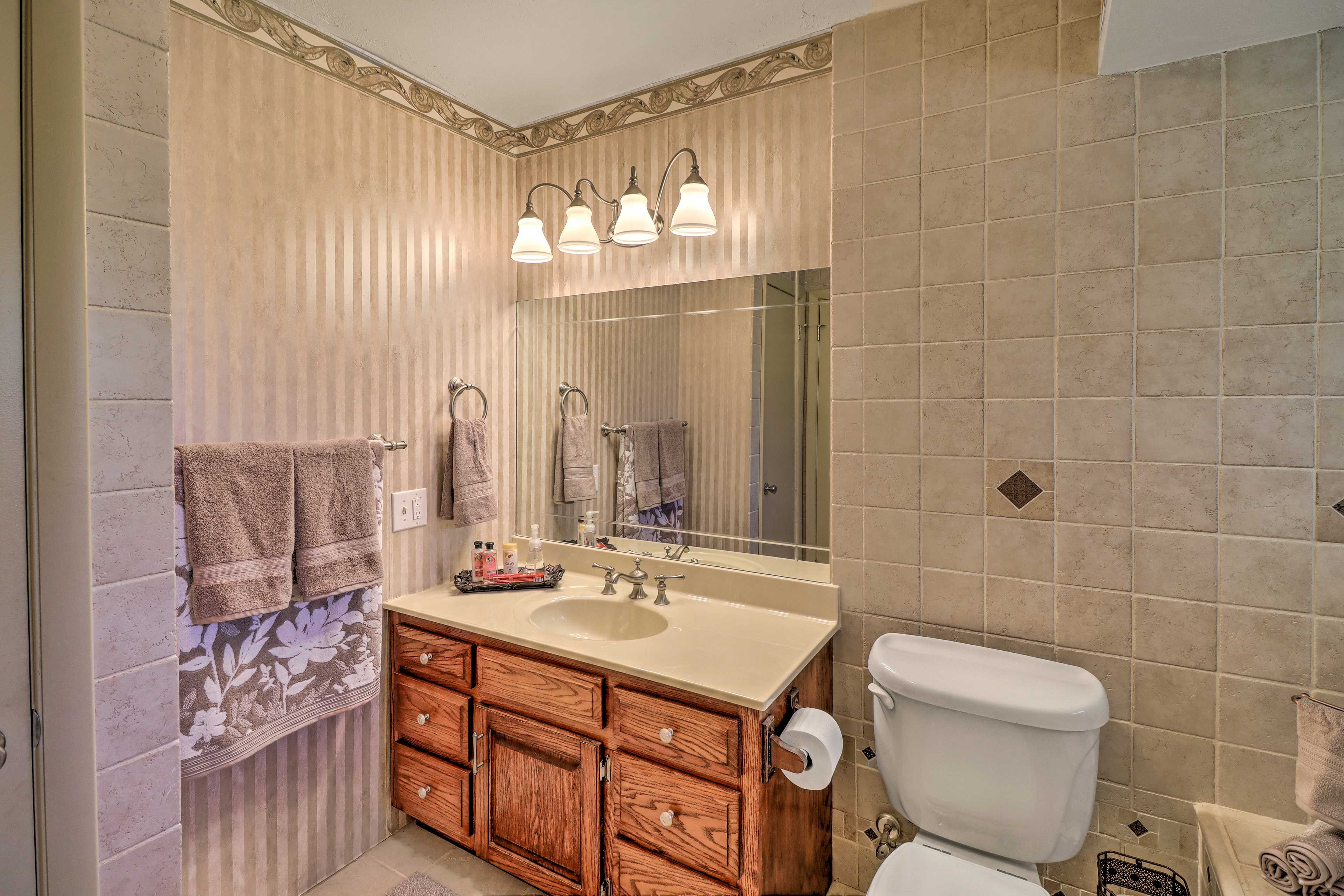 Full Bathroom